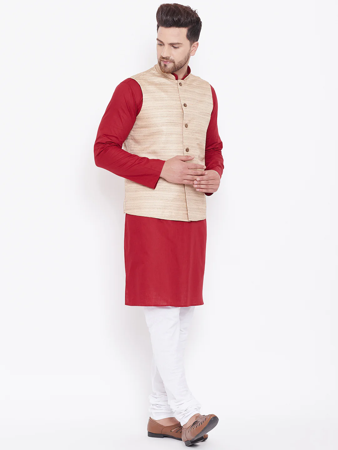 VASTRAMAY Men's Beige, Maroon And White Cotton Blend Jacket, Kurta and Pyjama Set - Image 2