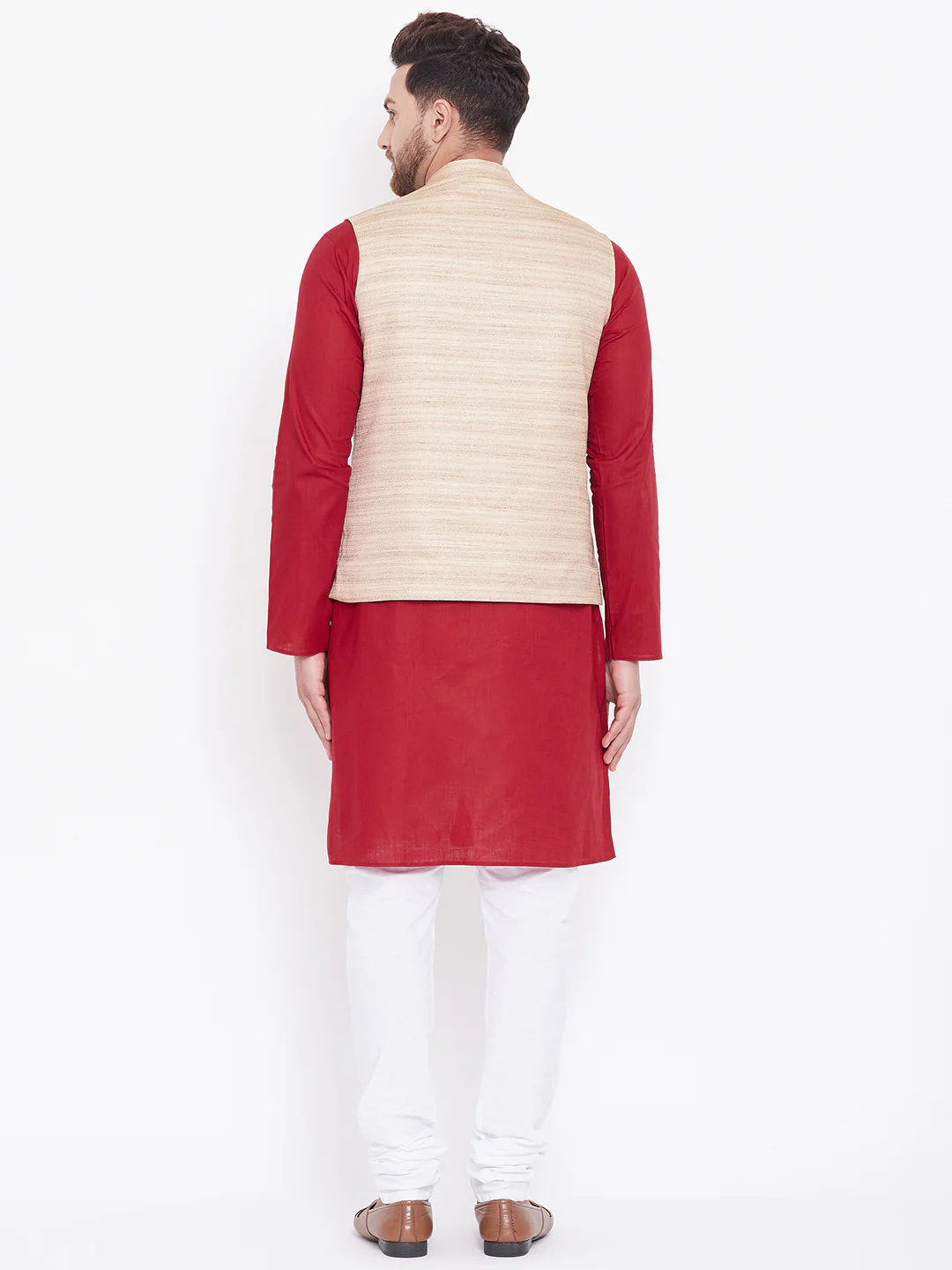VASTRAMAY Men's Beige, Maroon And White Cotton Blend Jacket, Kurta and Pyjama Set - Image 3