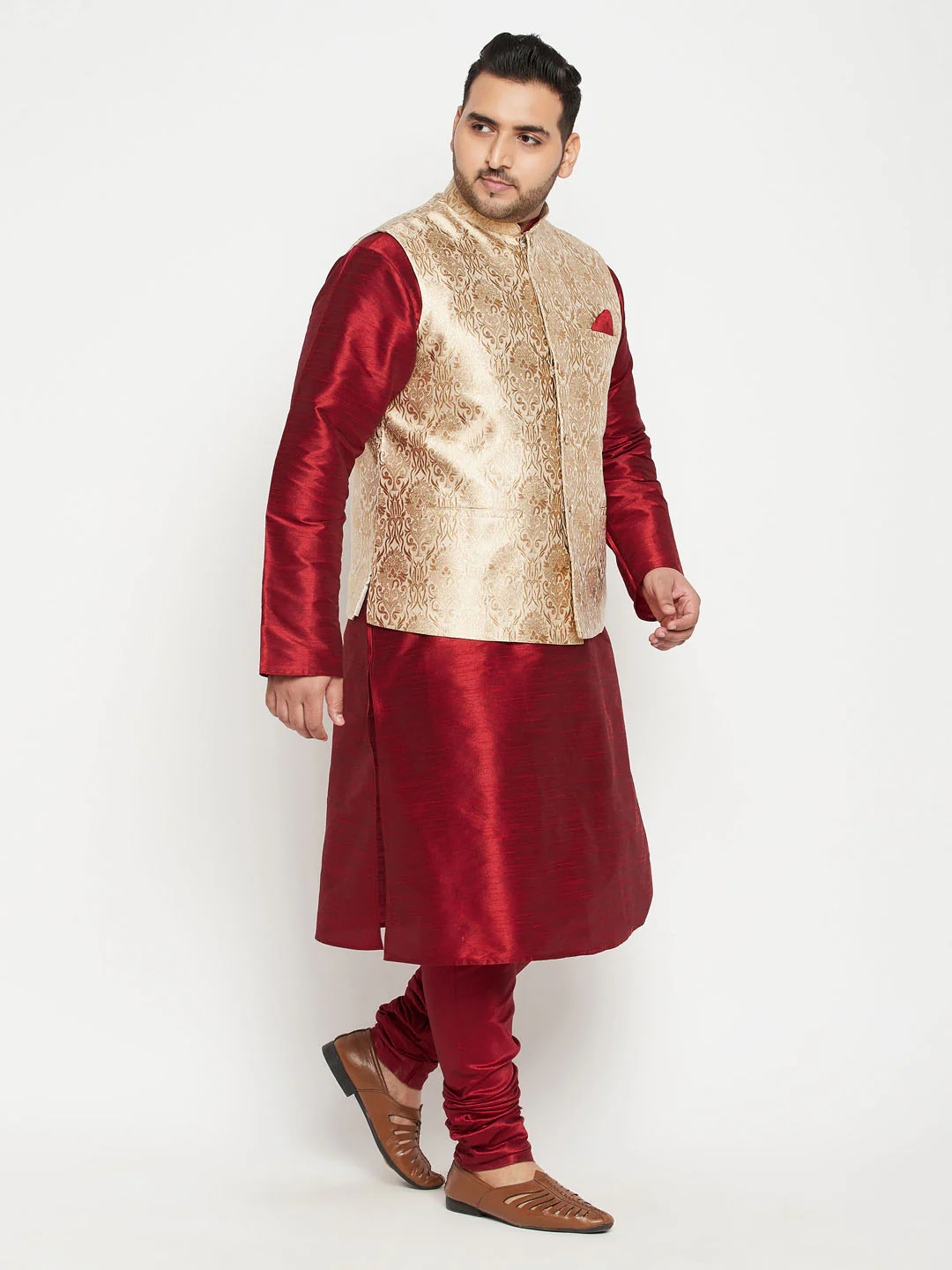 Men's Plus Size Maroon And Rose Gold Brocade Silk Blend Jacket Kurta Pyjama Set - Image 2