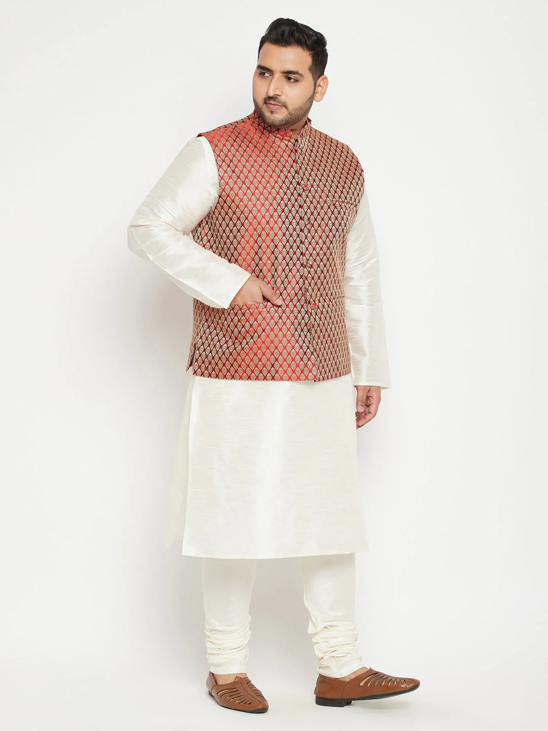 Men's Plus Size Cream And Maroon Silk Blend Jacket Kurta Pyjama Set - Image 2