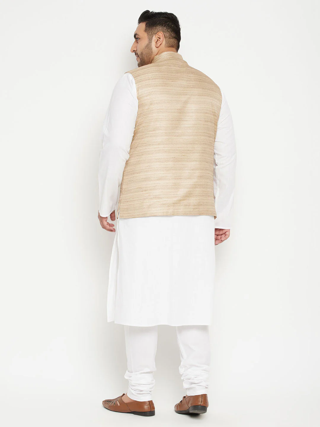 Men's Plus Size White And Beige Cotton Blend Jacket Kurta Pyjama Set - Image 3