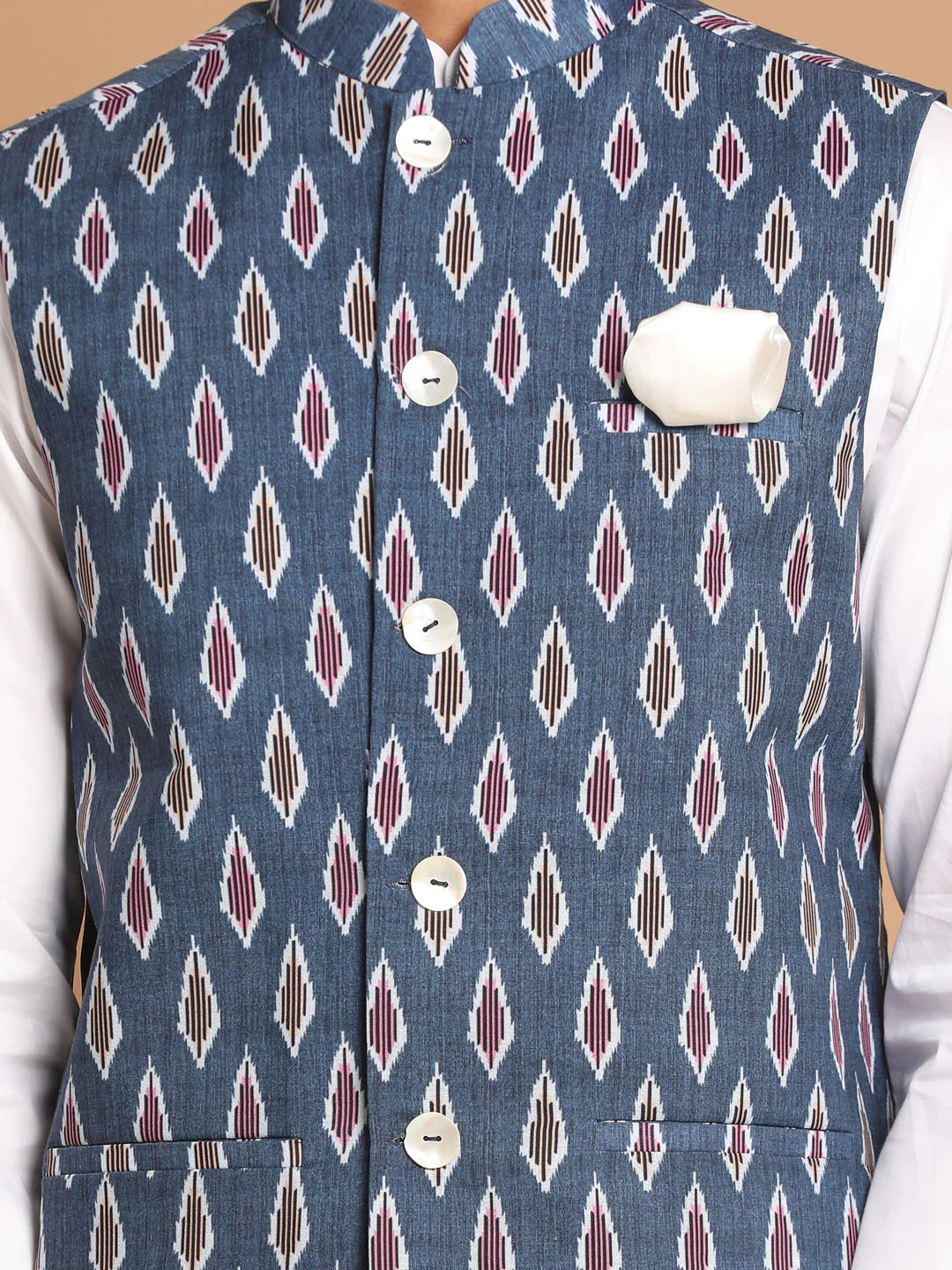Men's Grey Printed Cotton Nehru Jacket With White Kurta And Pant Set - Image 4