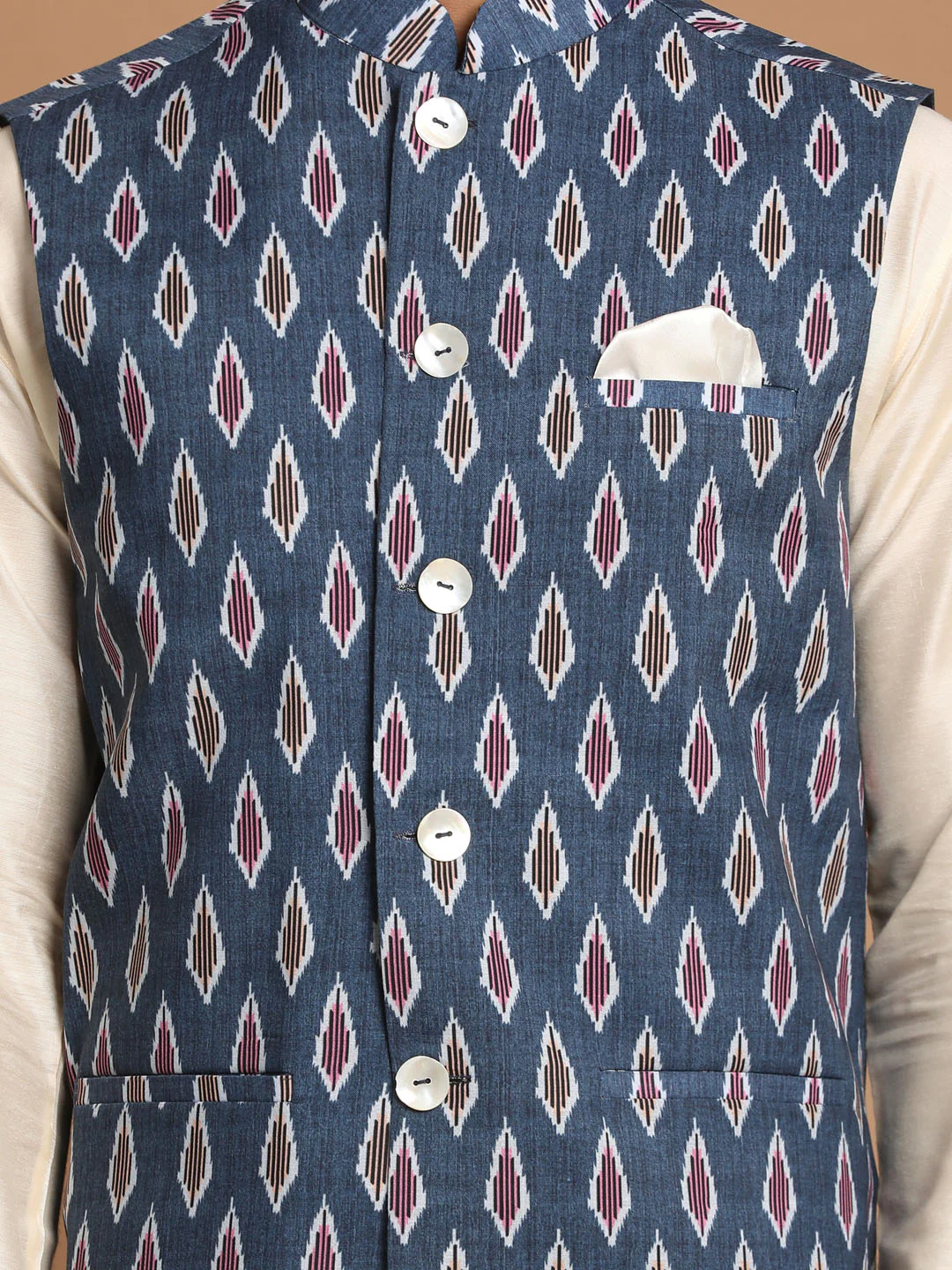 Men's Grey Printed Cotton Nehru Jacket With Cream Kurta Pyjama - Image 4