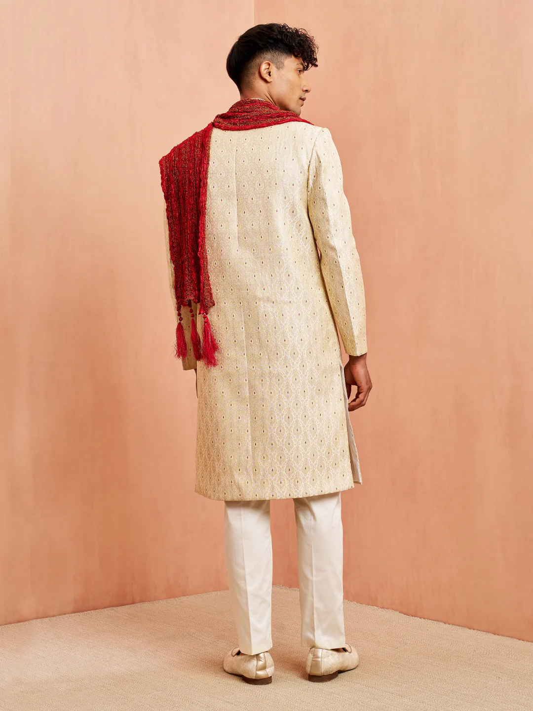 Men's Cream Jacquard Sherwani Pyjama Dupatta Set - Image 5