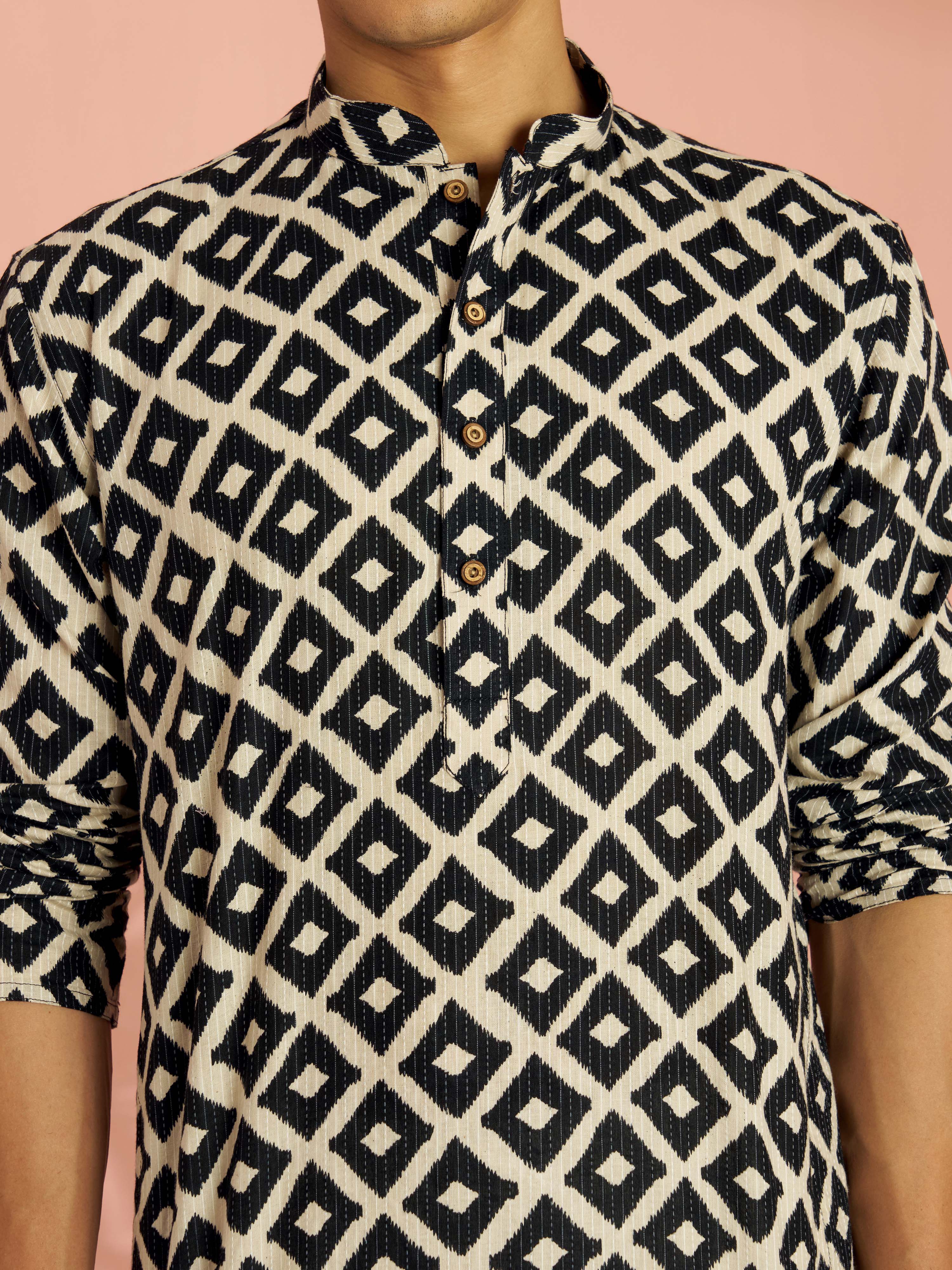 Men's Black Cotton Geometric Print & Embroidered Mid-Length Kurta - Image 2