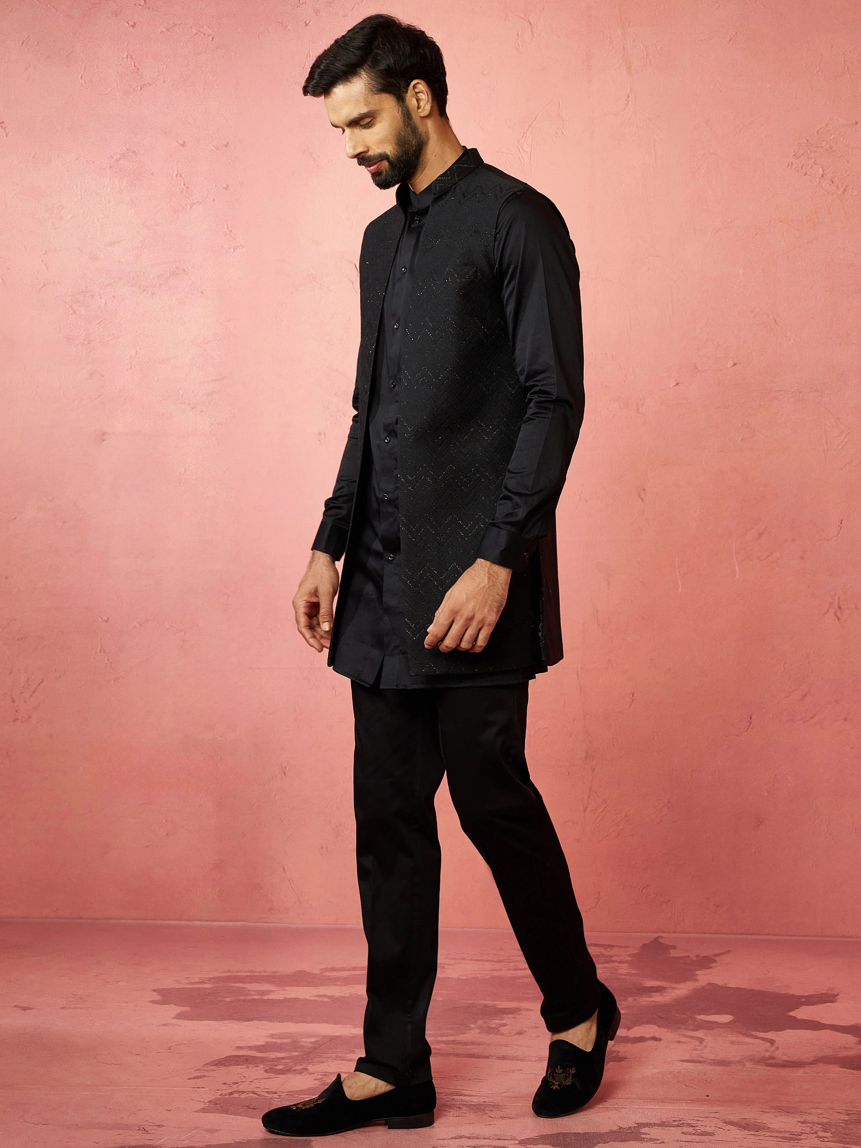 Men's Black Jacquard Nehru Jacket with Satin Kurta 3-Piece Wedding Set - Image 4