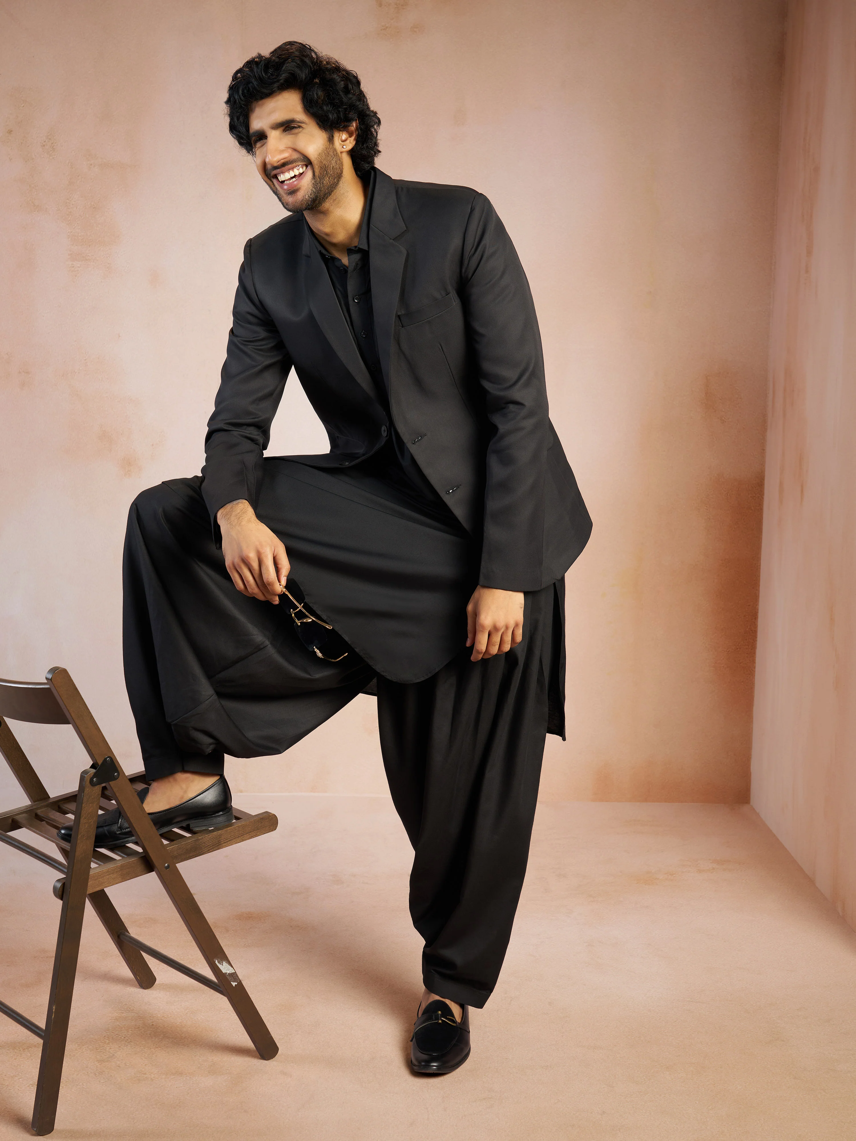 Men's Black Solid Imported Suiting Blazer - Image 6