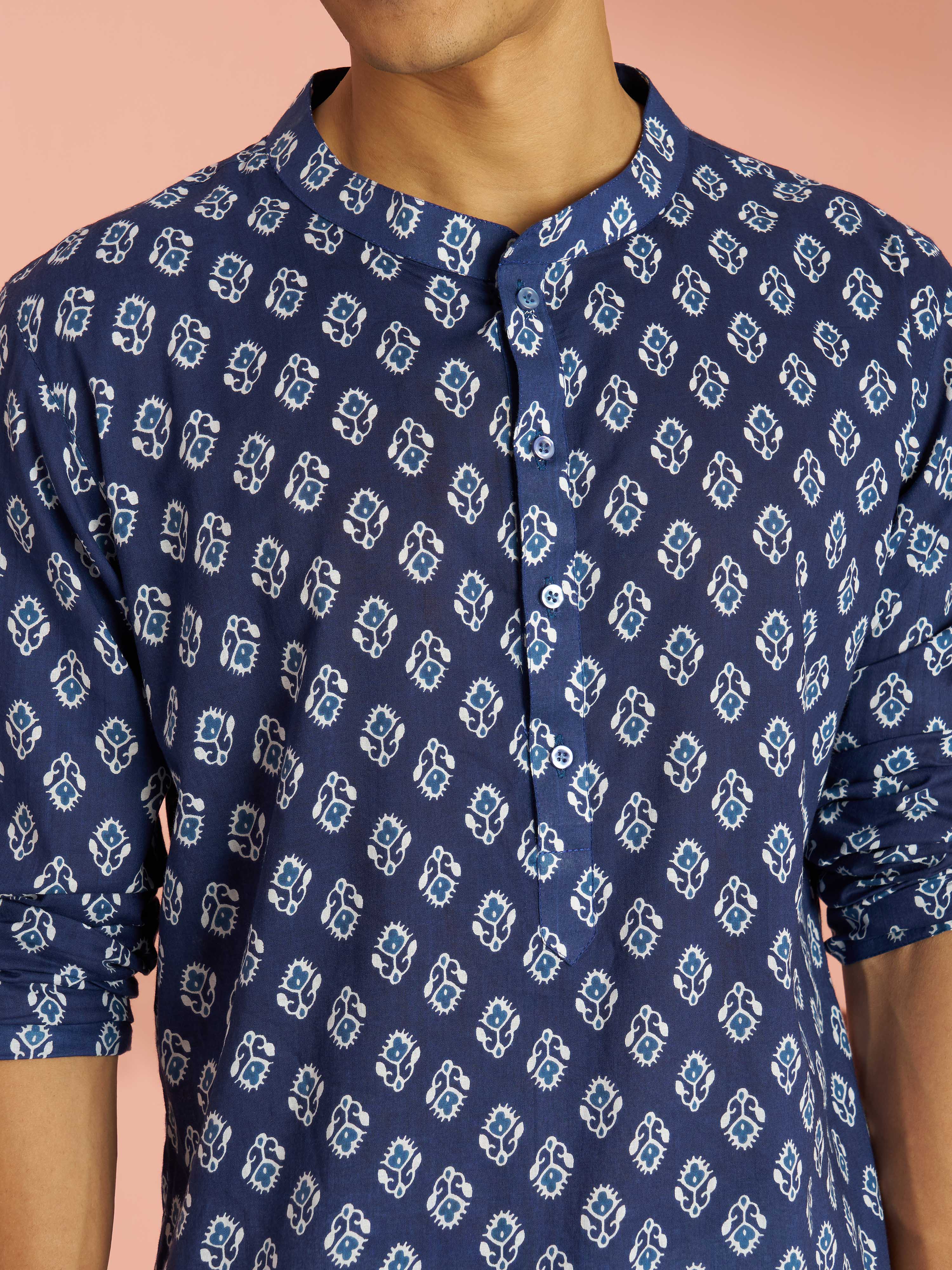 Men's Blue Ethnic Motif Print Cotton Short Kurta - Image 2
