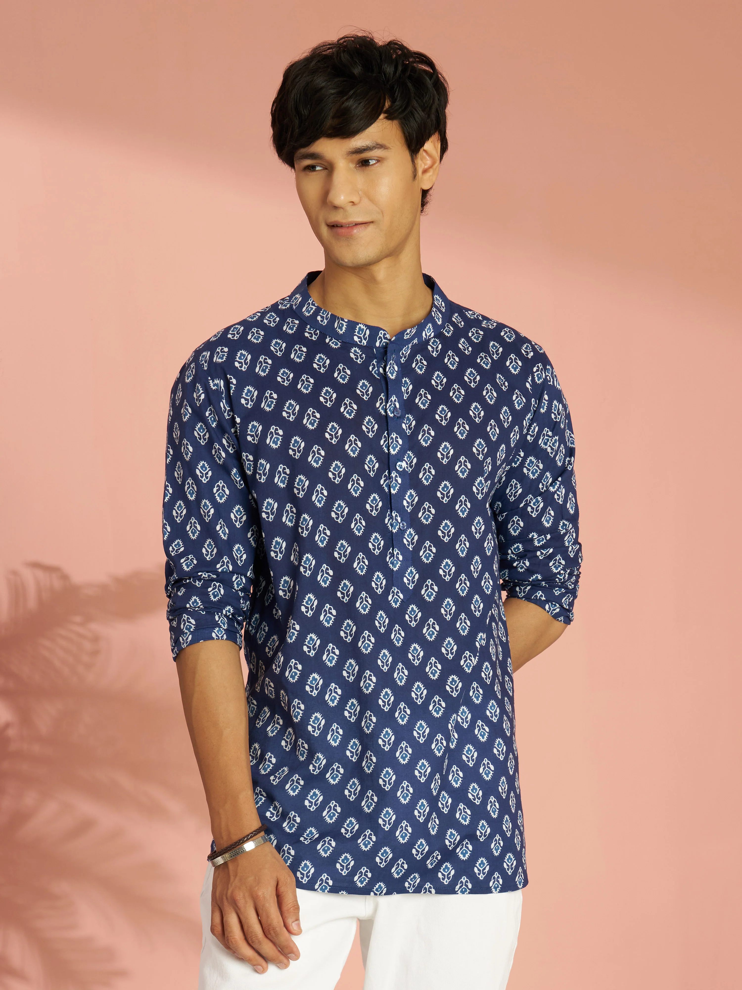 Men's Blue Ethnic Motif Print Cotton Short Kurta - Image 4