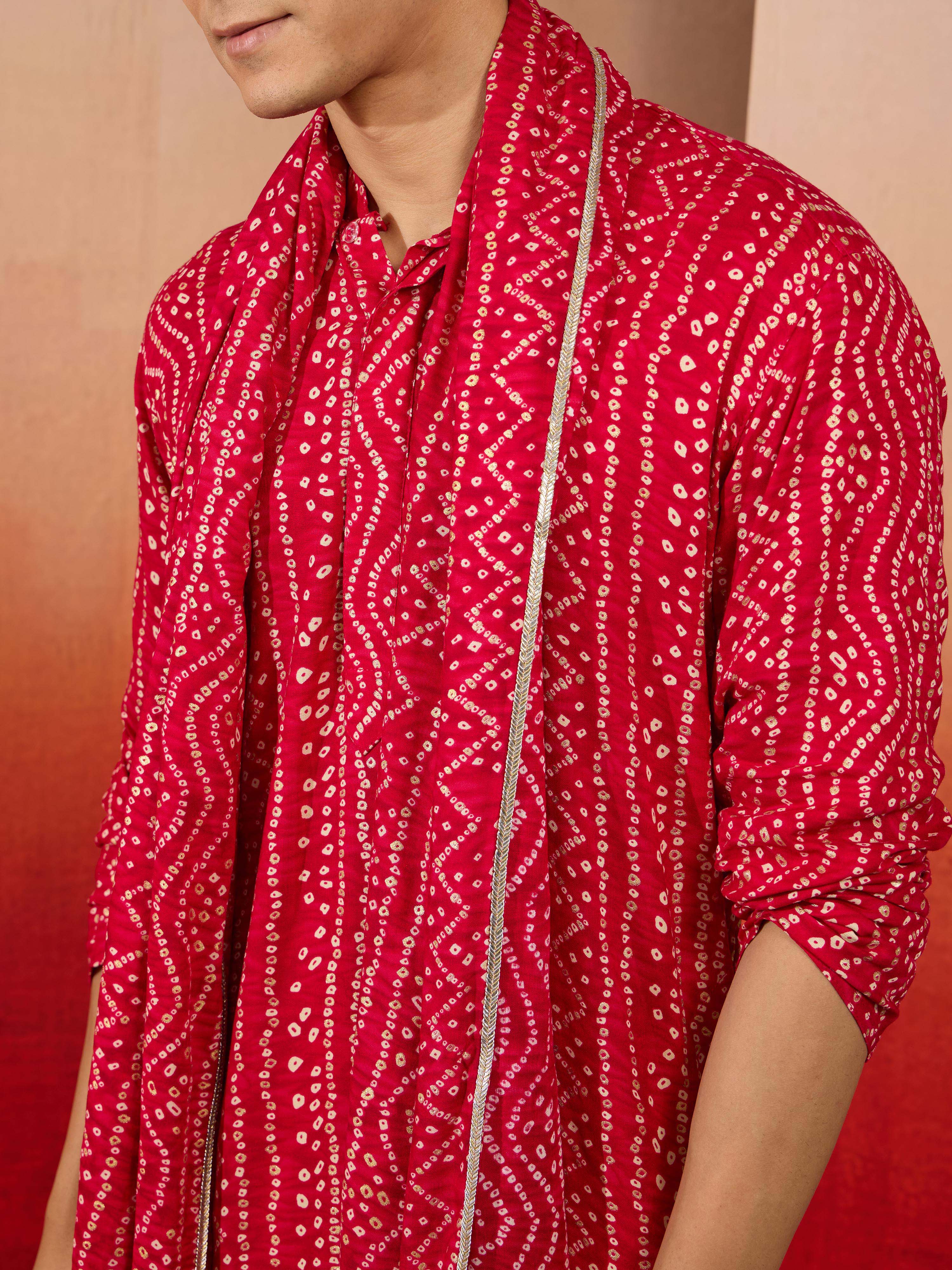 Men's Falsa Bandhani Print Kurta Set With Dupatta - Image 3