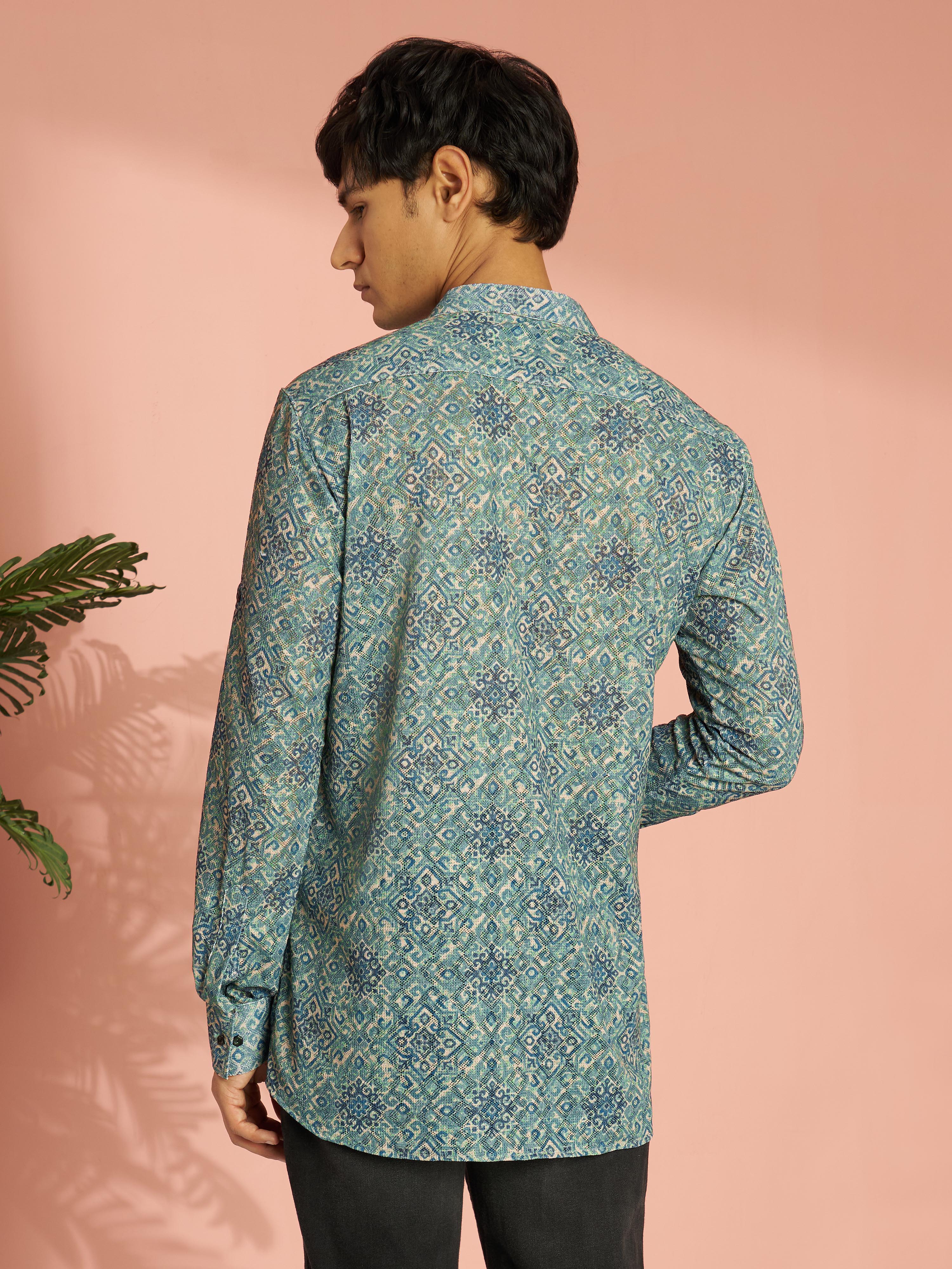 Men's Green Cotton Blend Ethnic Motif Printed Short Kurta with Cuffed Sleeves - Image 5
