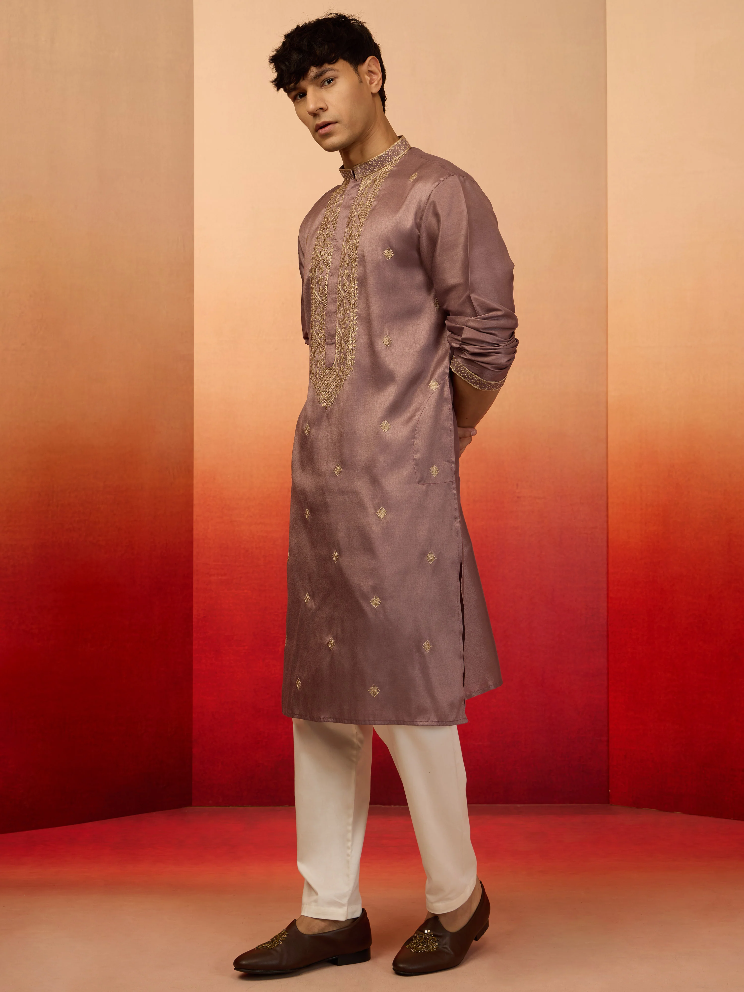 Men's Lavender Silk Blend Resham Embroidered Kurta with Cream Pyjama - Image 4