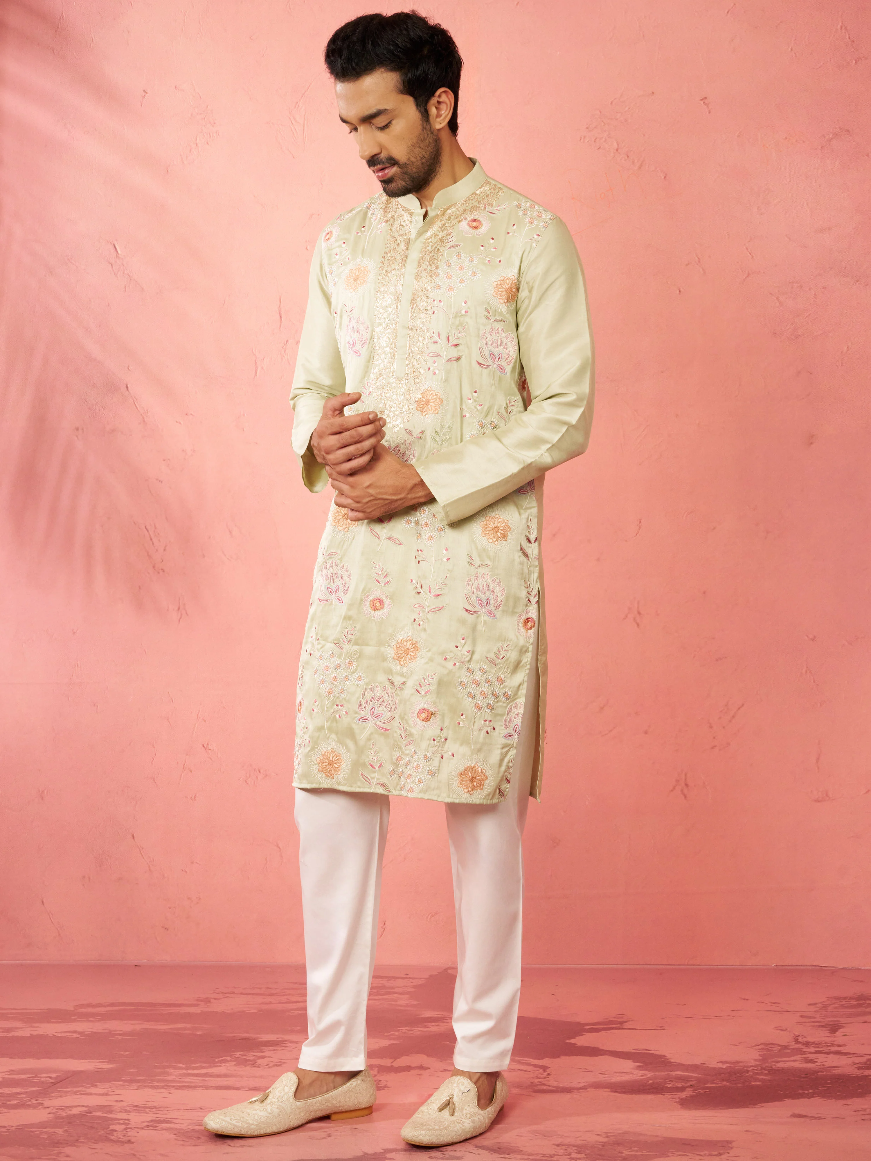 Men's Light Green Silk Blend Kurta with Cream Pyjama - Image 5