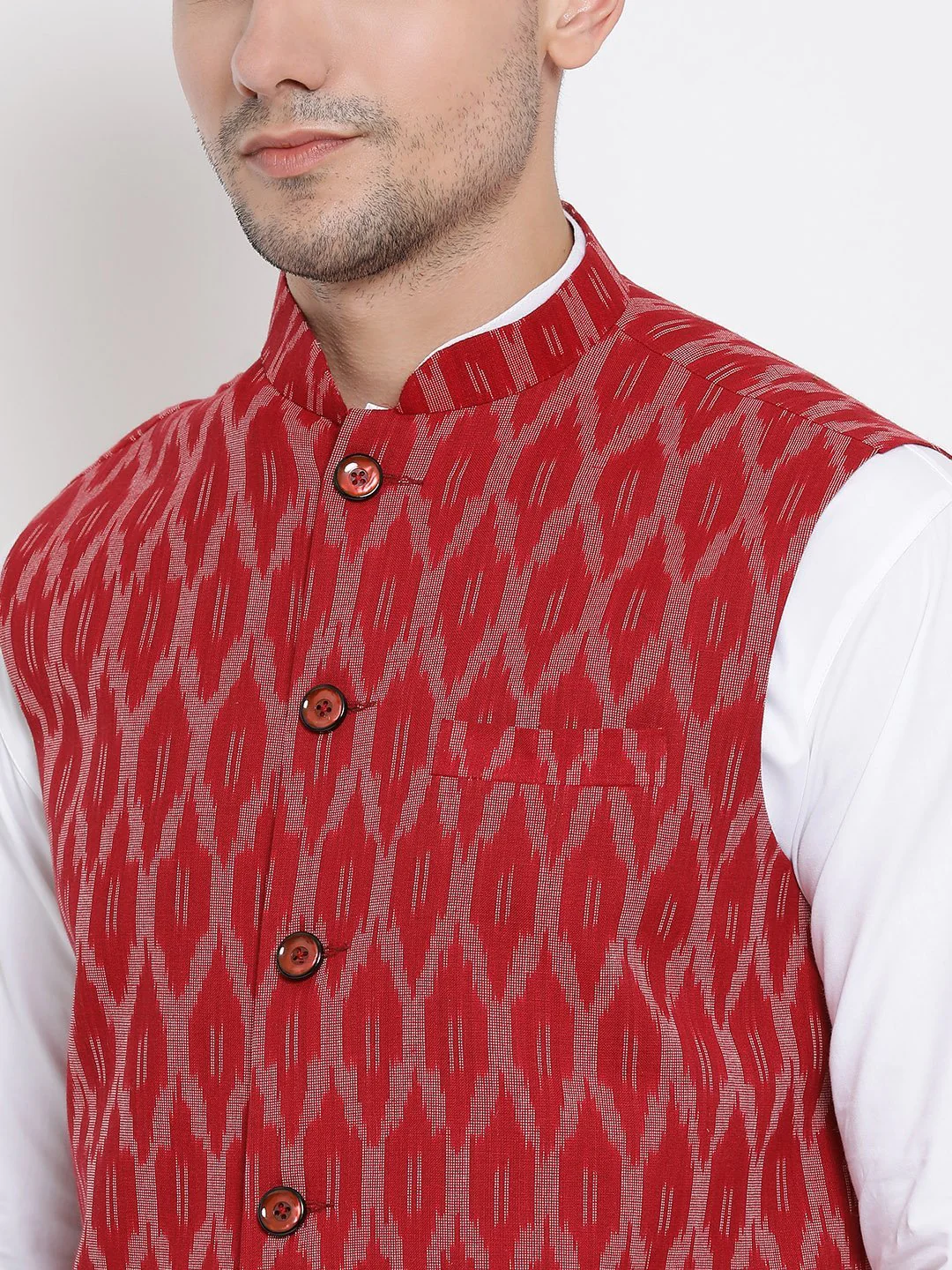 VASTRAMAY Men's Maroon Cotton Blend Kurta, Ethnic Jacket and Pyjama Set - Image 2