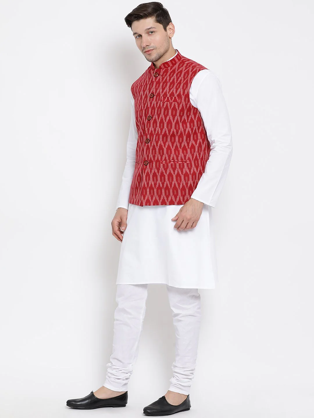 VASTRAMAY Men's Maroon Cotton Blend Kurta, Ethnic Jacket and Pyjama Set - Image 3
