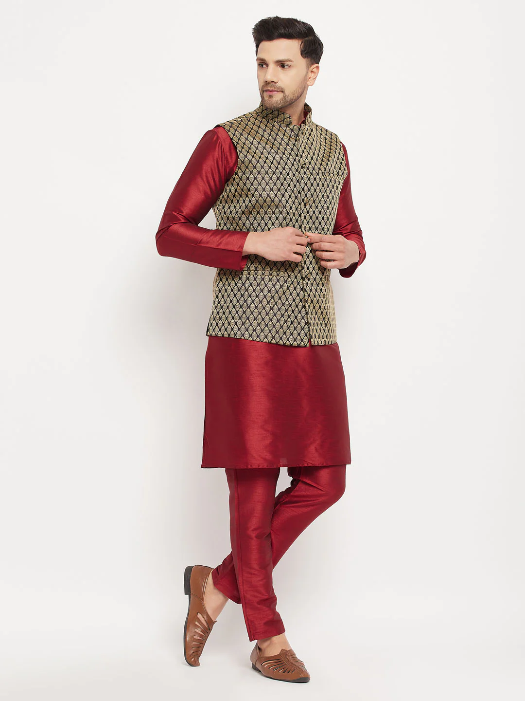 VASTRAMAY Men's Black Silk Blend Jacket With Kurta Pant Set - Image 2