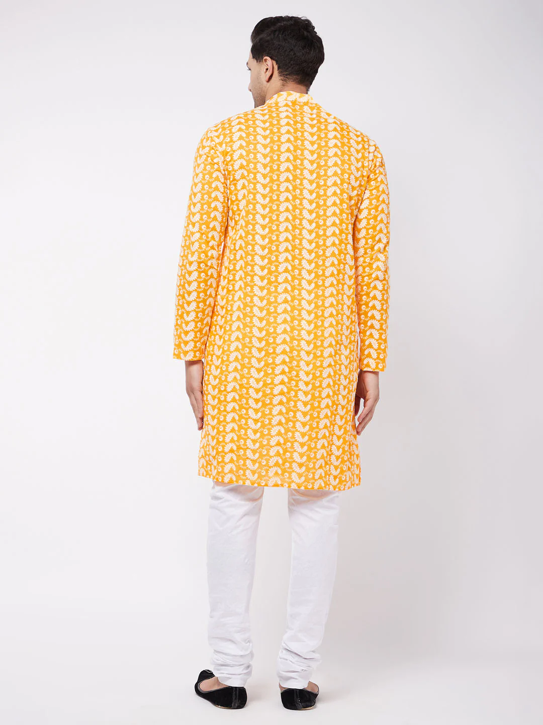 Men's Orange Pure Cotton Chikankari Kurta Pyjama Set - Image 4
