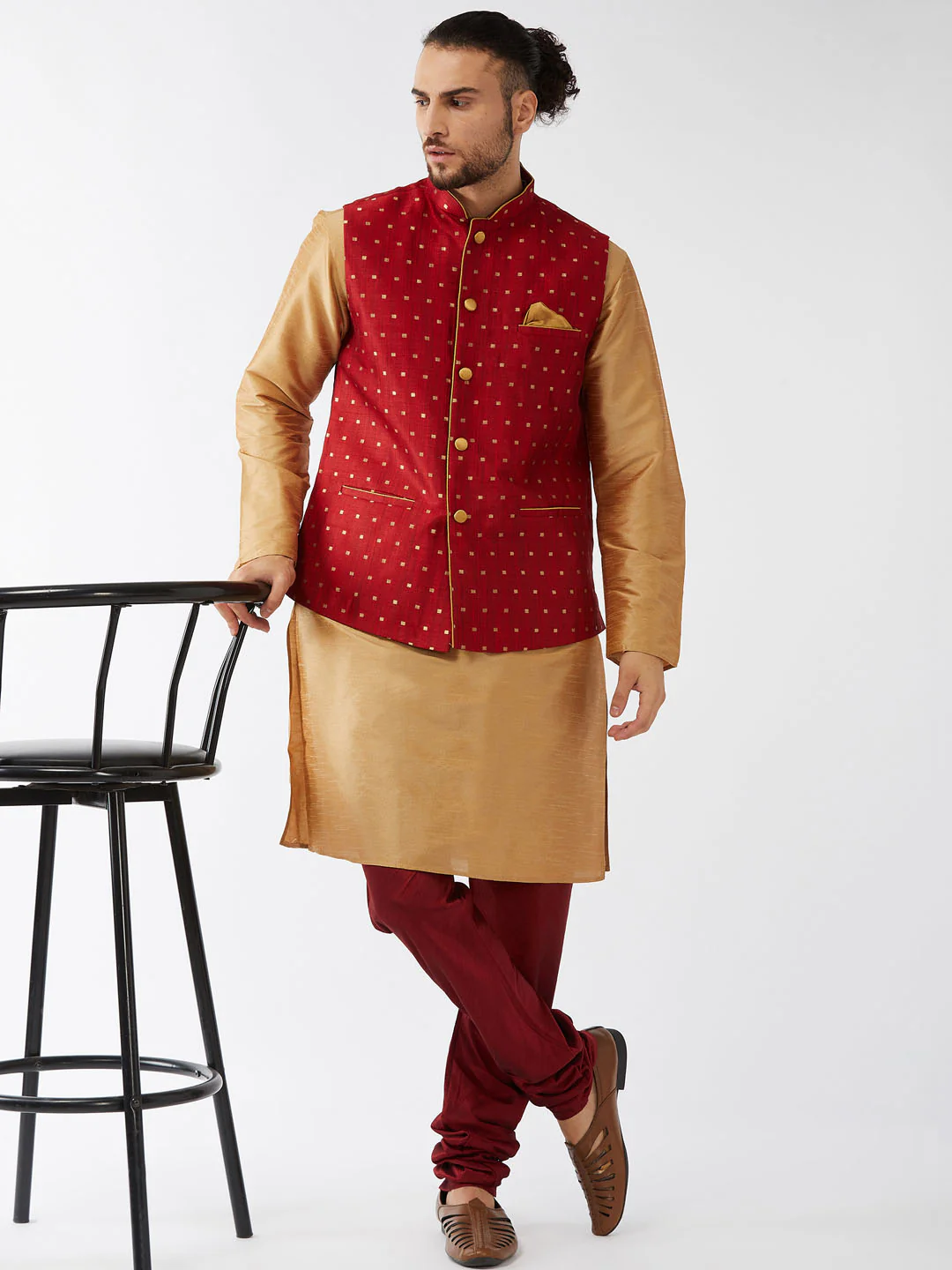 Men's Maroon Zari Weaved Jacket With Kurta Pyjama Set - Image 6