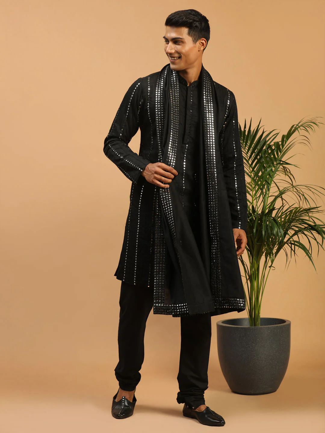 Men's Black Mirror Kurta Pyjama And Dupatta Set - Image 2
