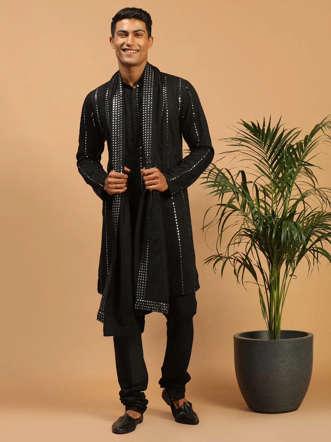 Men's Black Mirror Kurta Pyjama And Dupatta Set - Image 7
