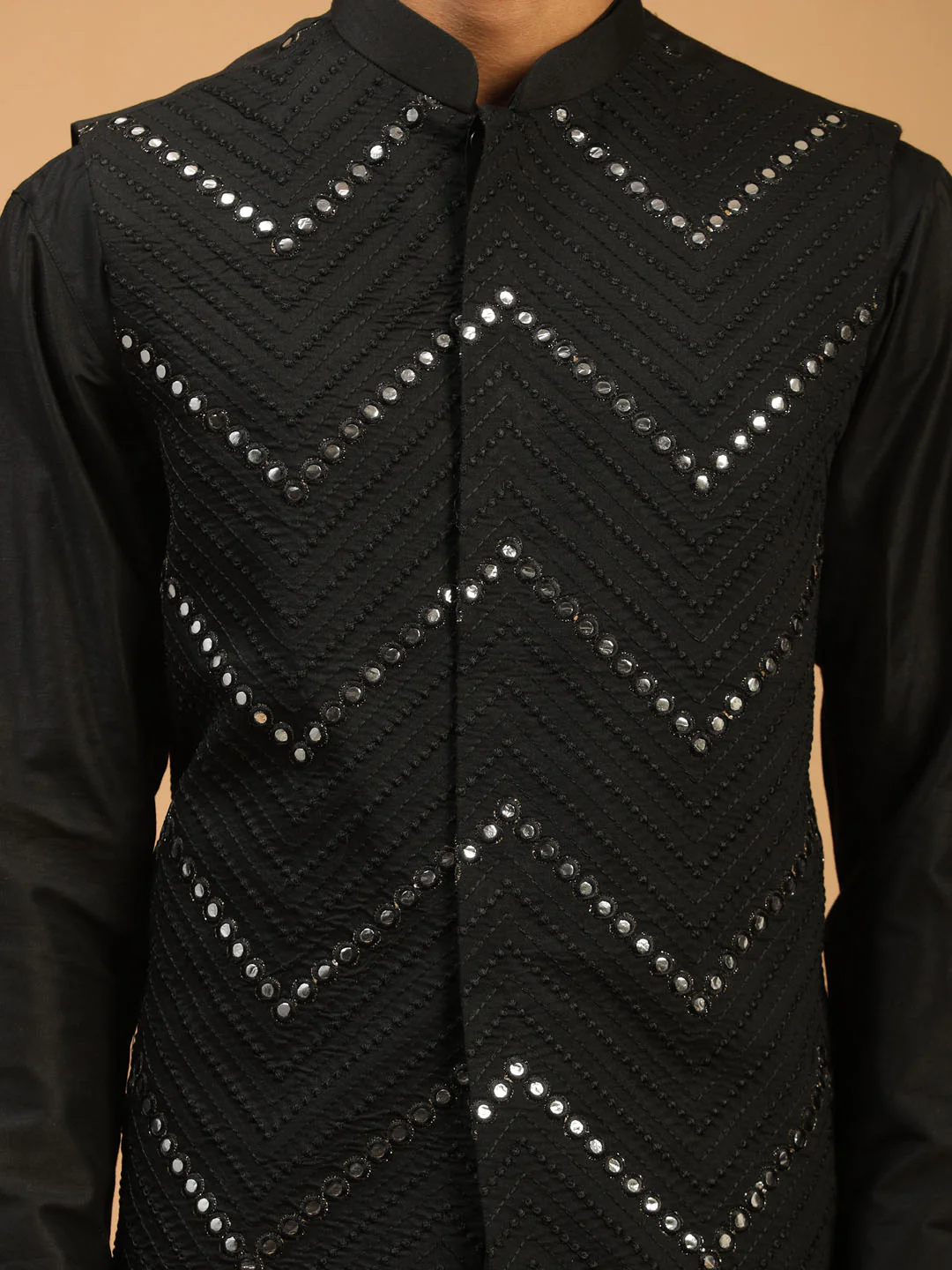 Men's Black Mirror Jacket With Kurta Pyjama Set - Image 4