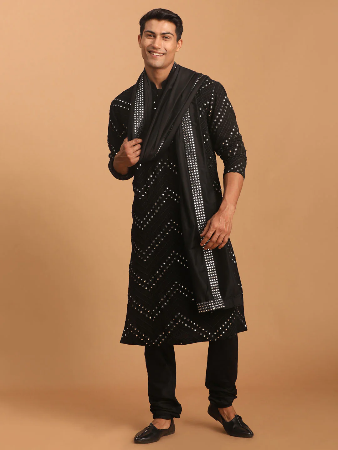 Men's Black Mirror Kurta Pyjama And Dupatta Set - Image 2