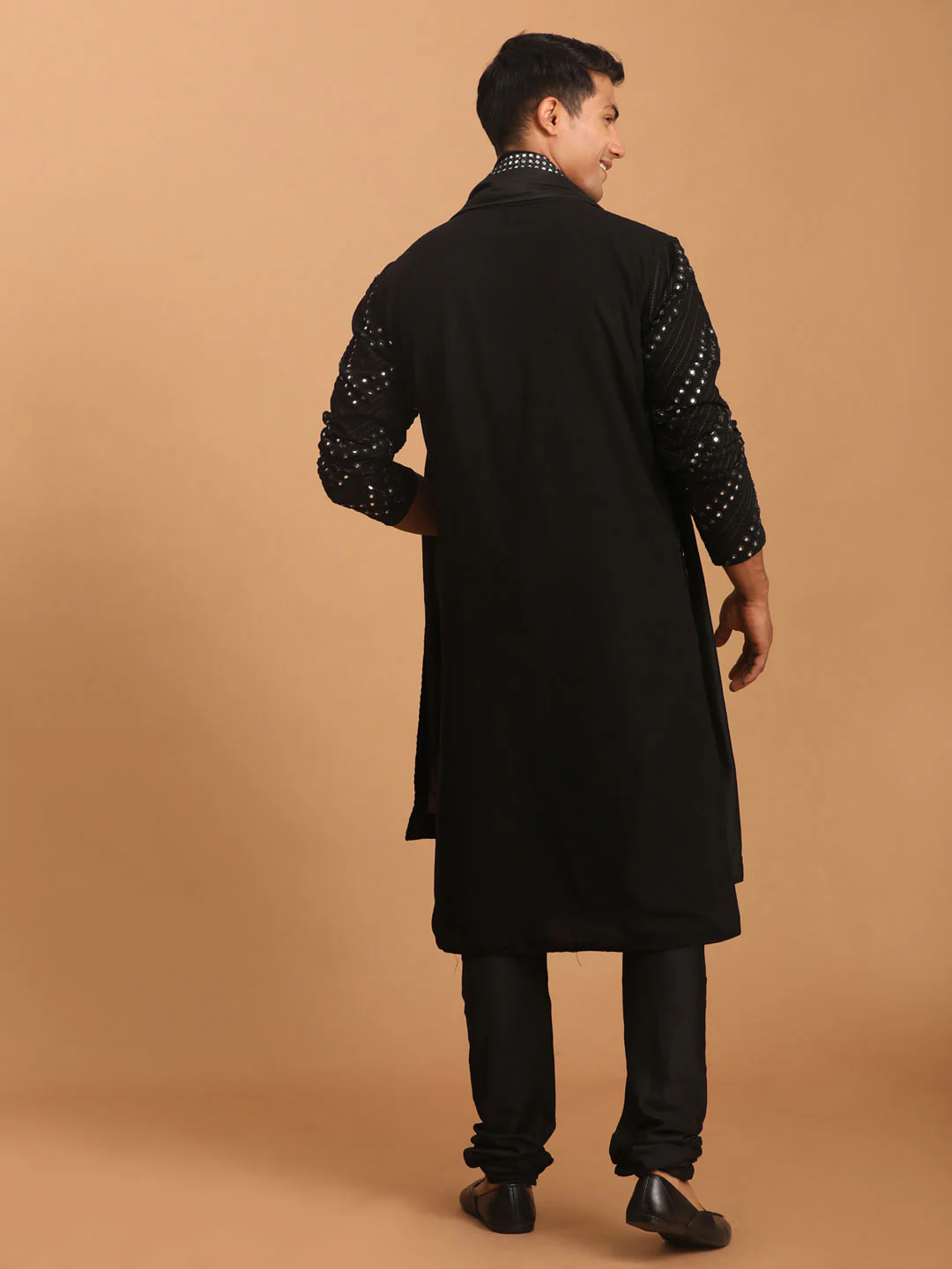 Men's Black Mirror Kurta Pyjama And Dupatta Set - Image 3