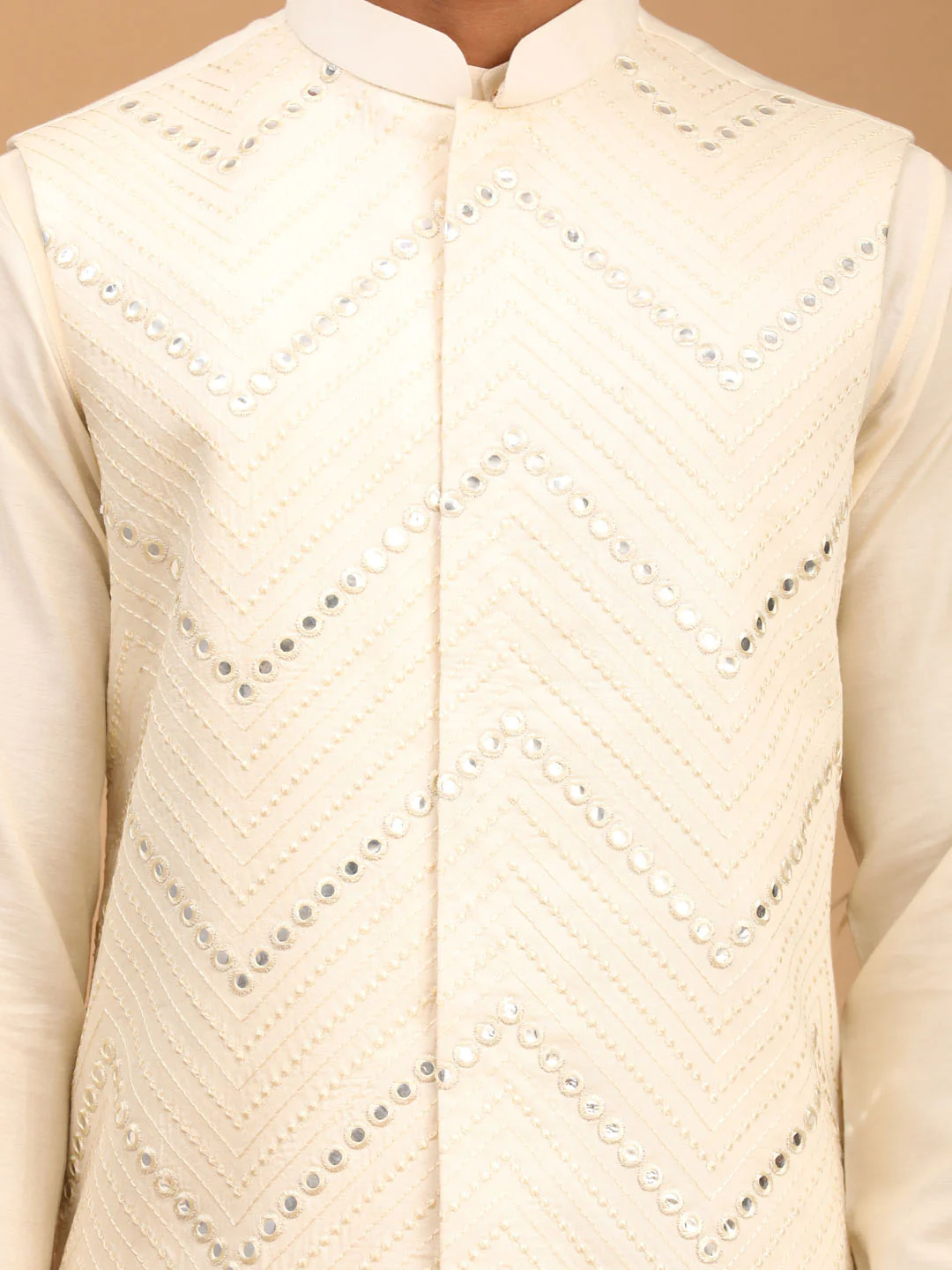 Men's Cream Mirror Jacket With Pleated Kurta Pyjama And Dupatta Set - Image 4