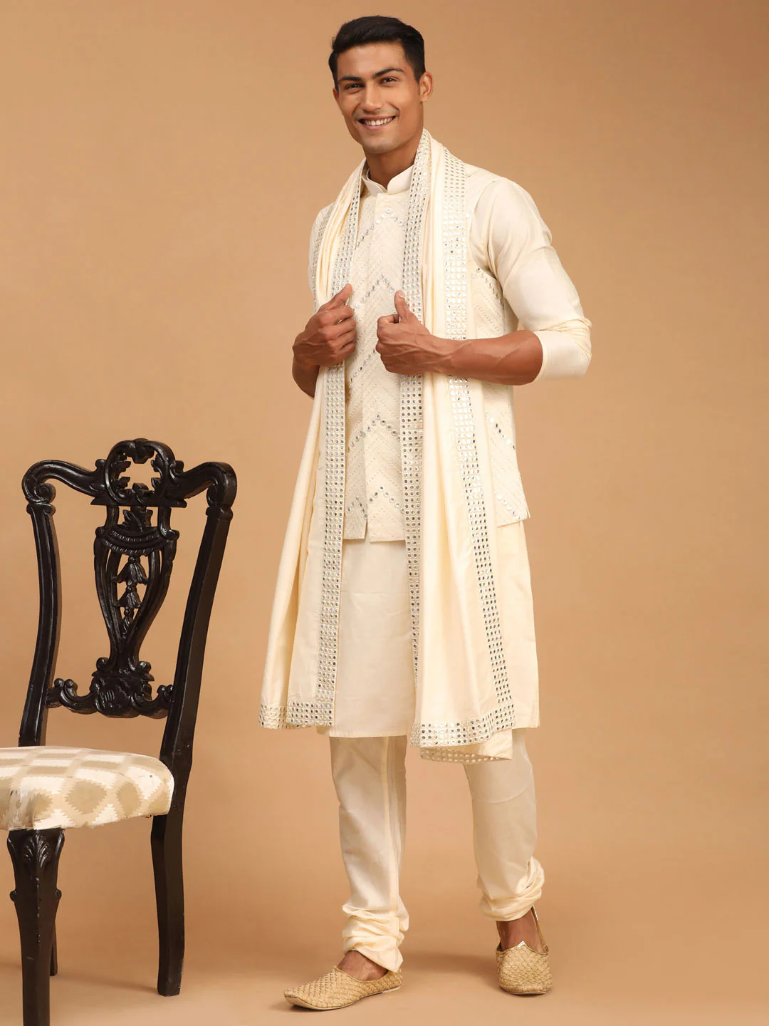 Men's Cream Mirror Jacket With Kurta Pyjama And Dupatta Set - Image 3