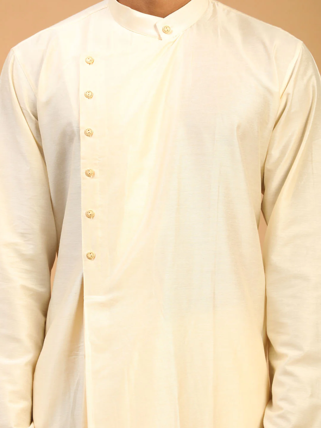 Men's Cream Pleated Kurta With Cream Pant Style Pyjama Set - Image 4