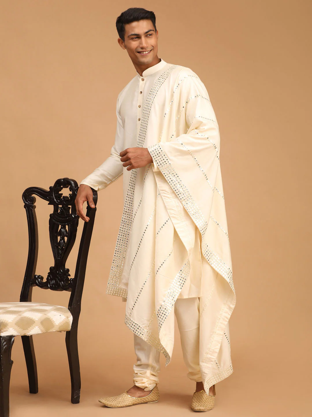 Men's Cream Viscose Kurta Pyjama And Dupatta Set - Image 2