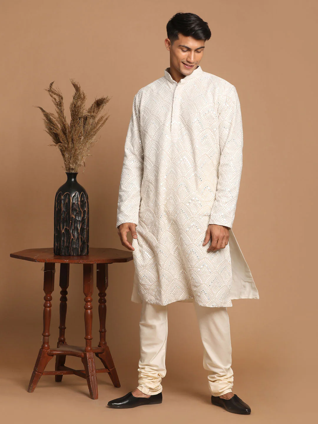 Men's Grey Ethnic Mirror Kurta With Pyjama Set - Image 6