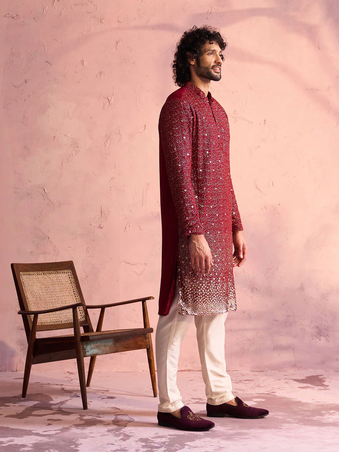 Men's Maroon Georgette Zari With Sequins Worked Kurta Pant Set - Image 2