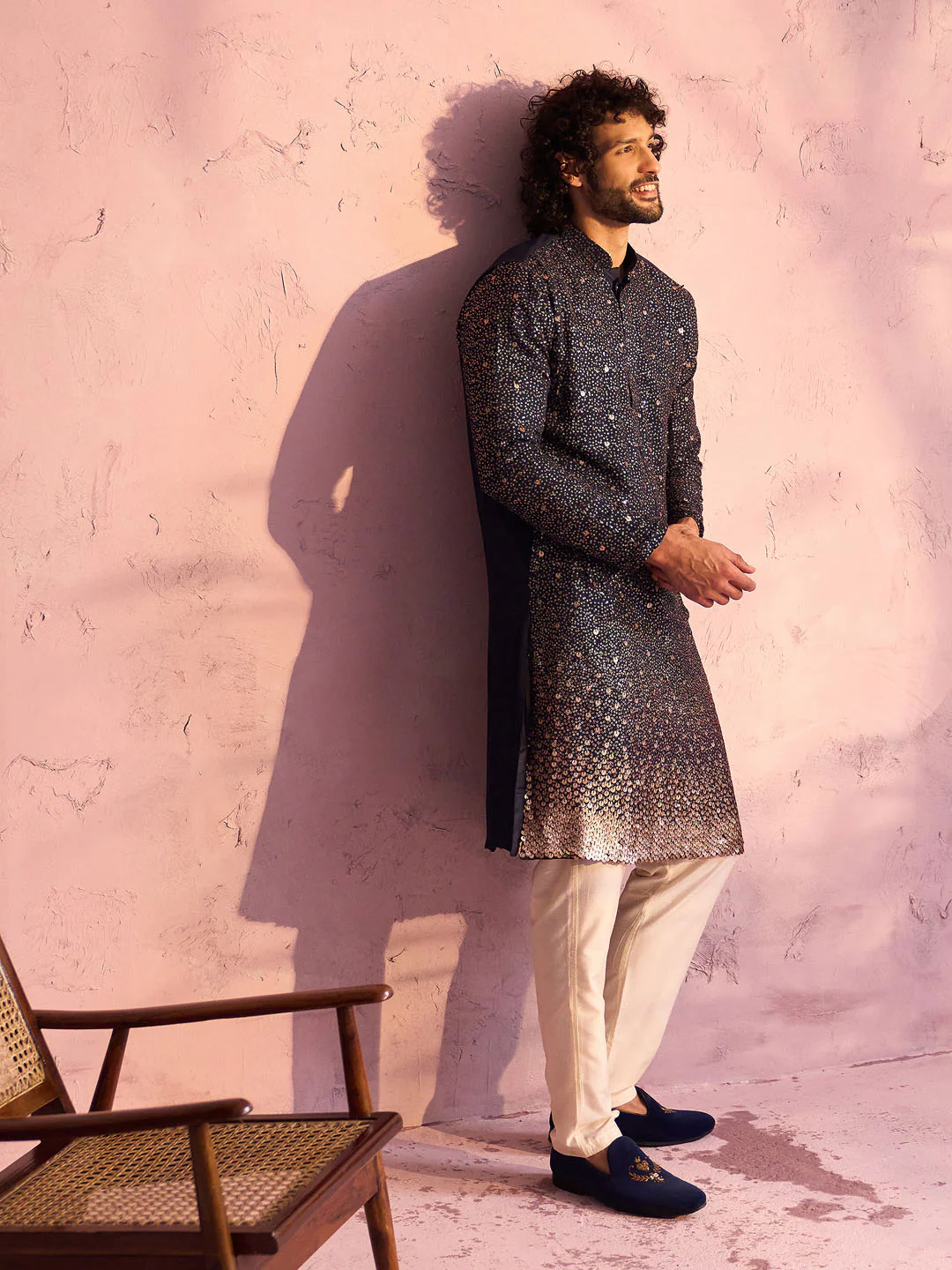 Men's Navy Blue Georgette Zari With Sequins Worked Kurta Pant Set - Image 2