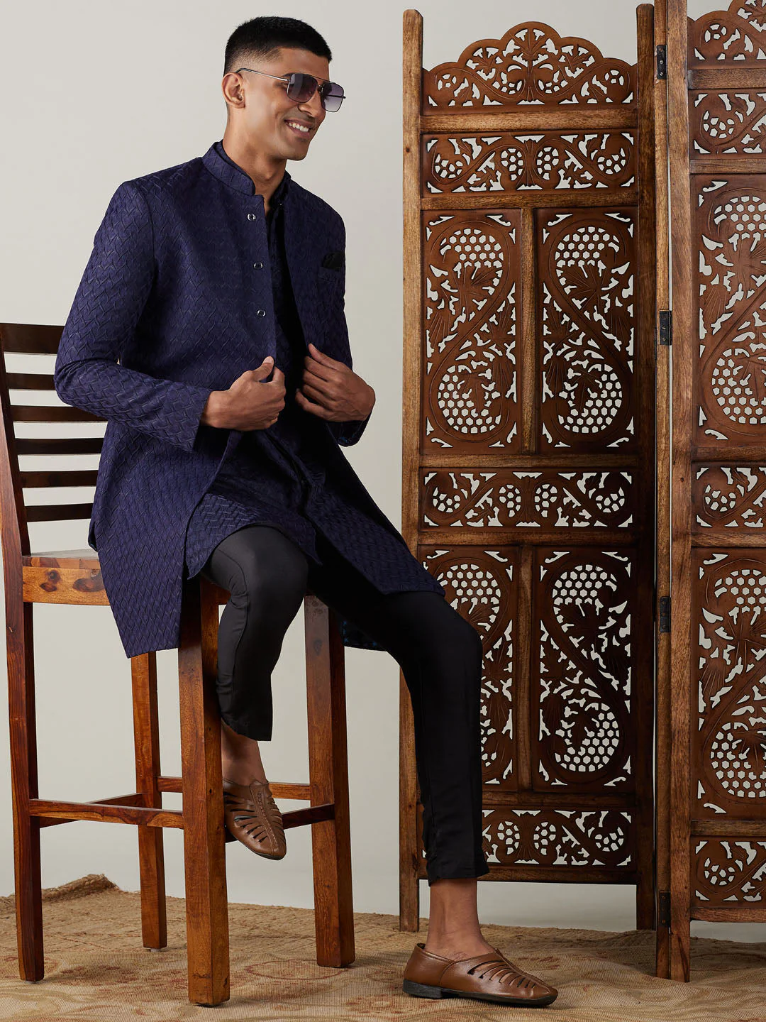 Men's Navy Blue Jacquard Indo With Kurta Pant Set - Image 2