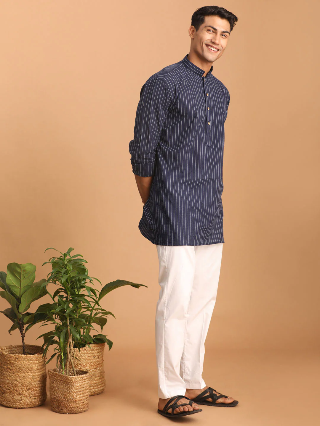 Men's Navy Blue Striped Cotton Short Kurta With White Pant Set - Image 2