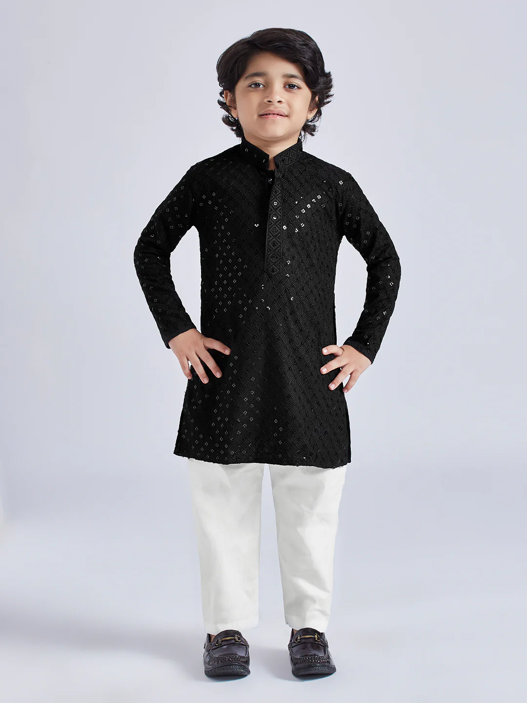 Boy's' Black Kurta And Pyjama Set - Image 2