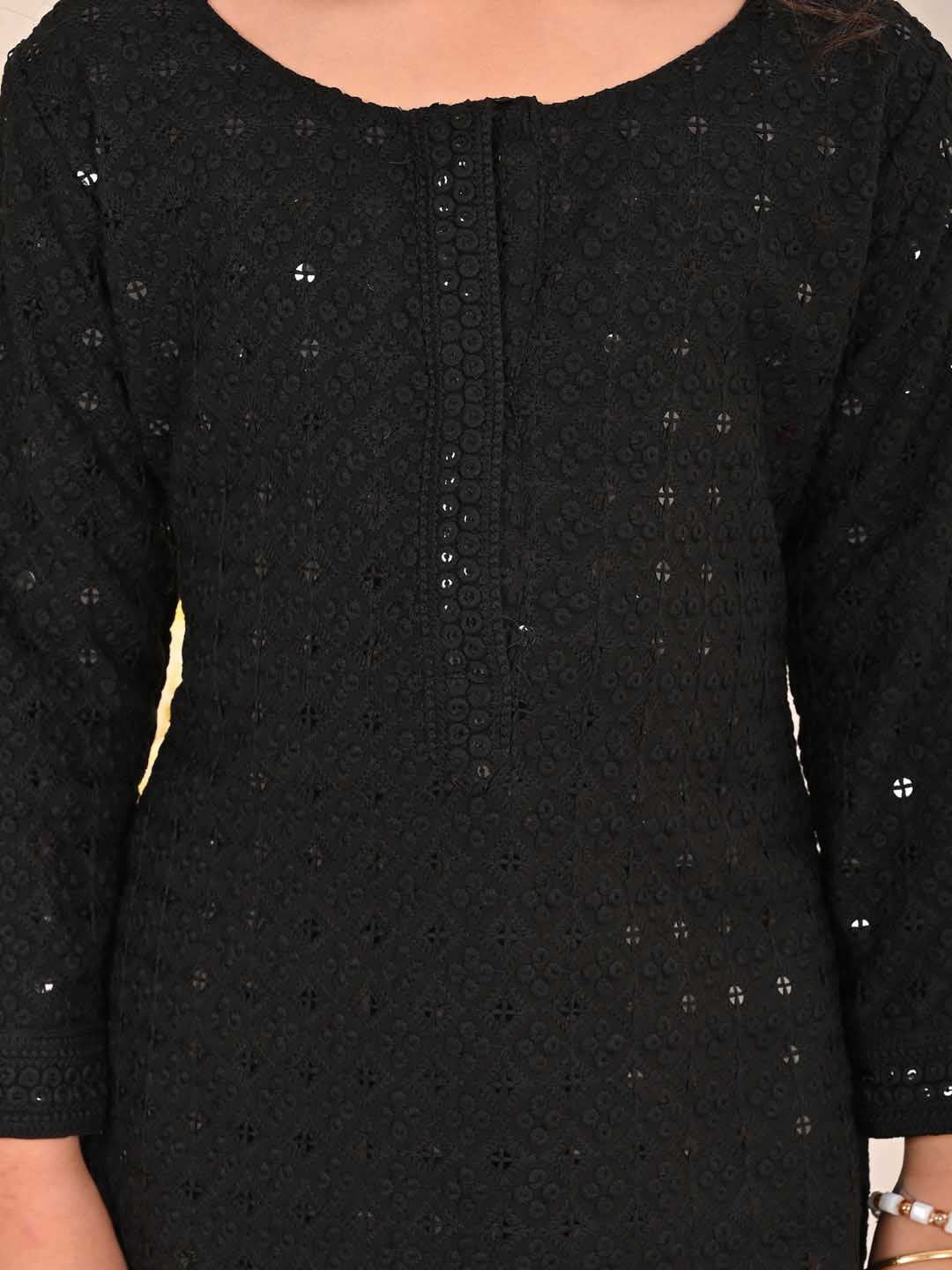Girl's' Black Embellished Kurta Palazzo Set - Image 4