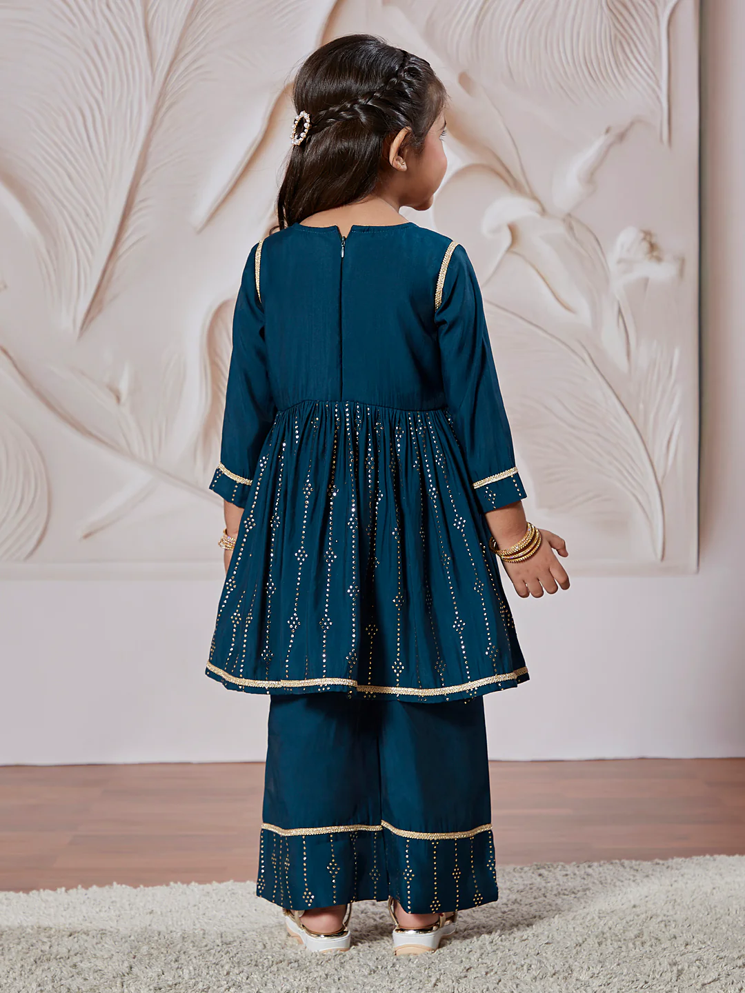Girl's' Turquoise Kurta Set With Dupatta - Image 4