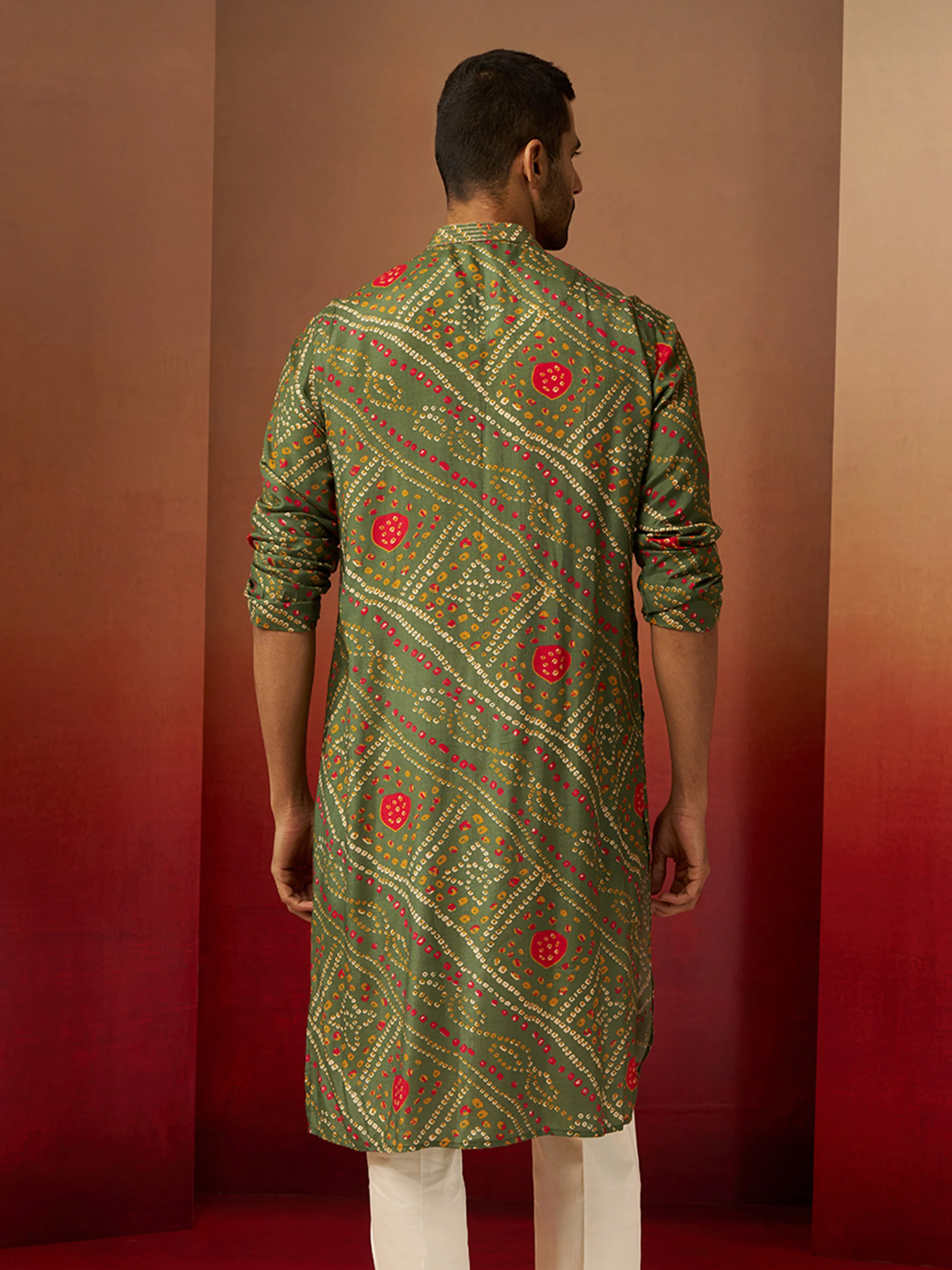 Vastramay Men Green Pure Muslin Bandhani Print Kurta - Image 5