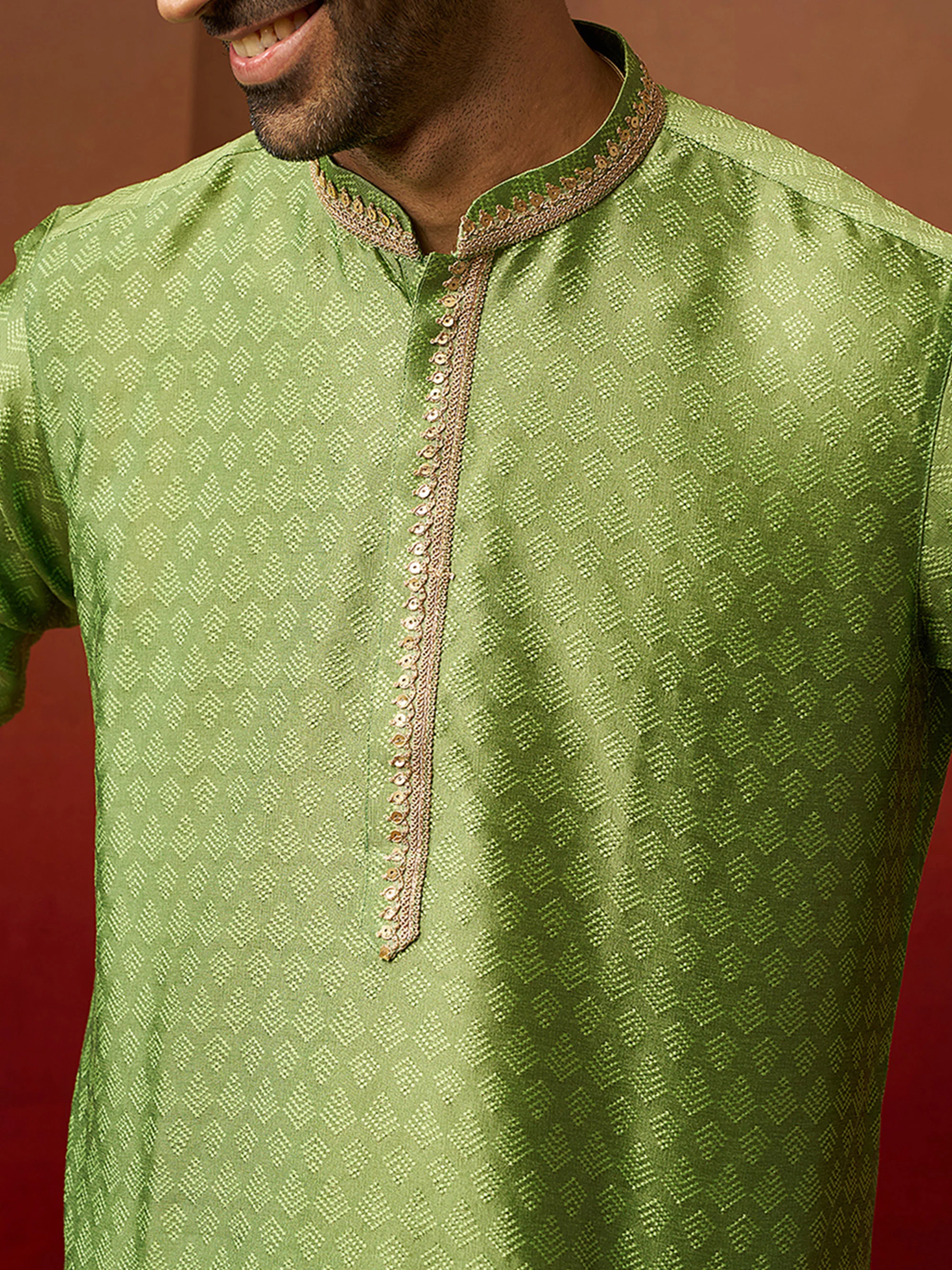Vastramay Men Green Silk Anmol Jacquard Kurta - Image 2