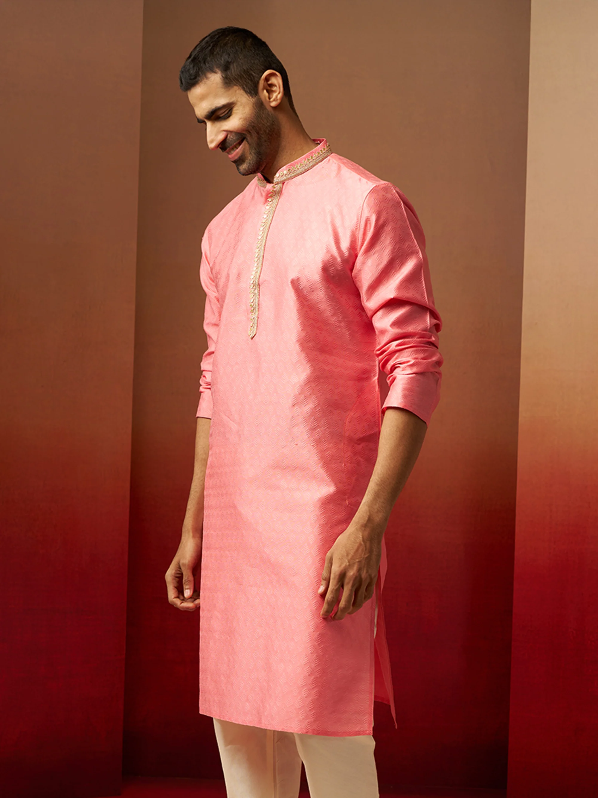 Vastramay Men Pink Silk Anmol Jacquard Kurta - Image 4