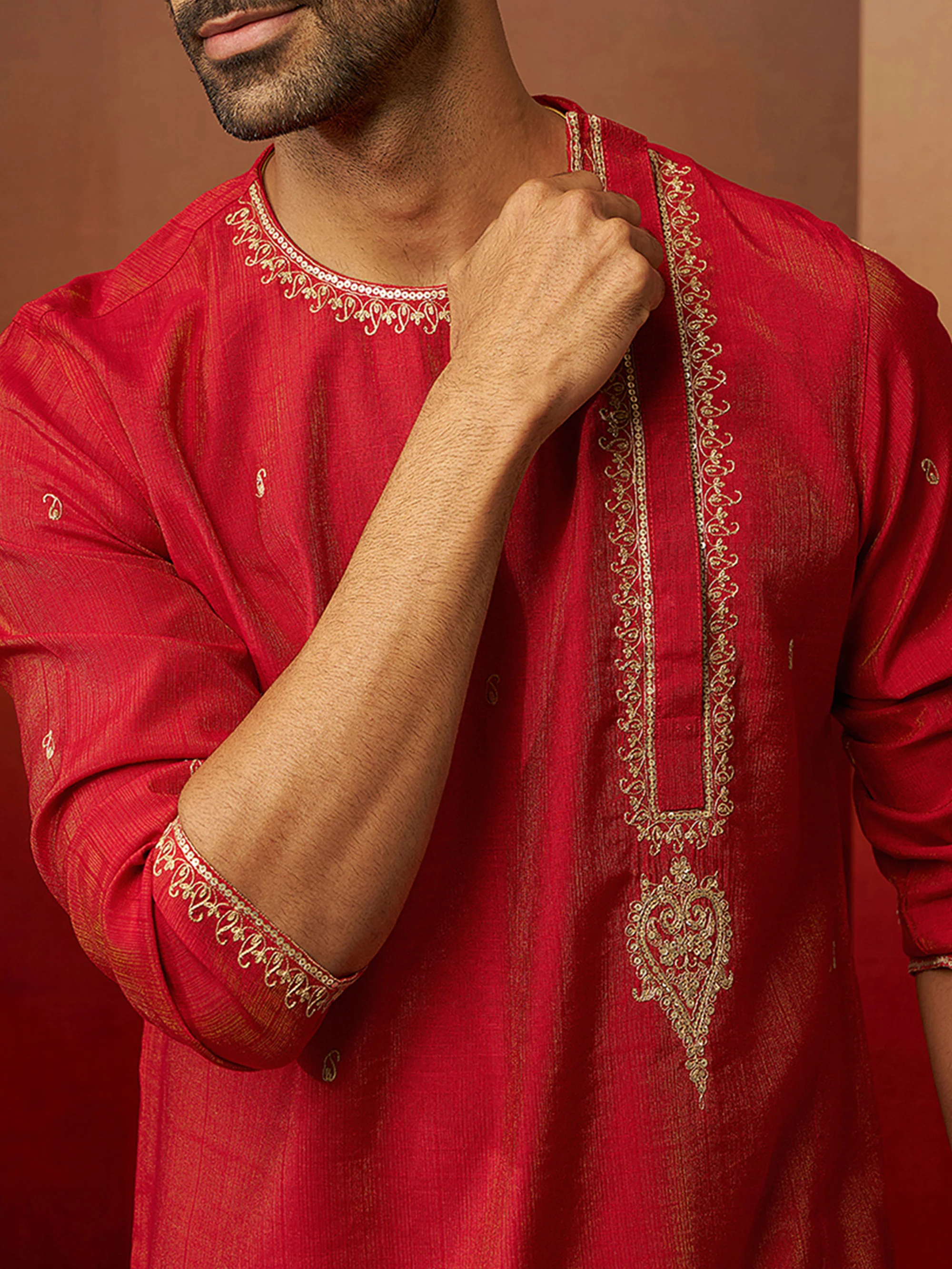 Vastramay Men Red Hand Embroidered Kurta - Image 2
