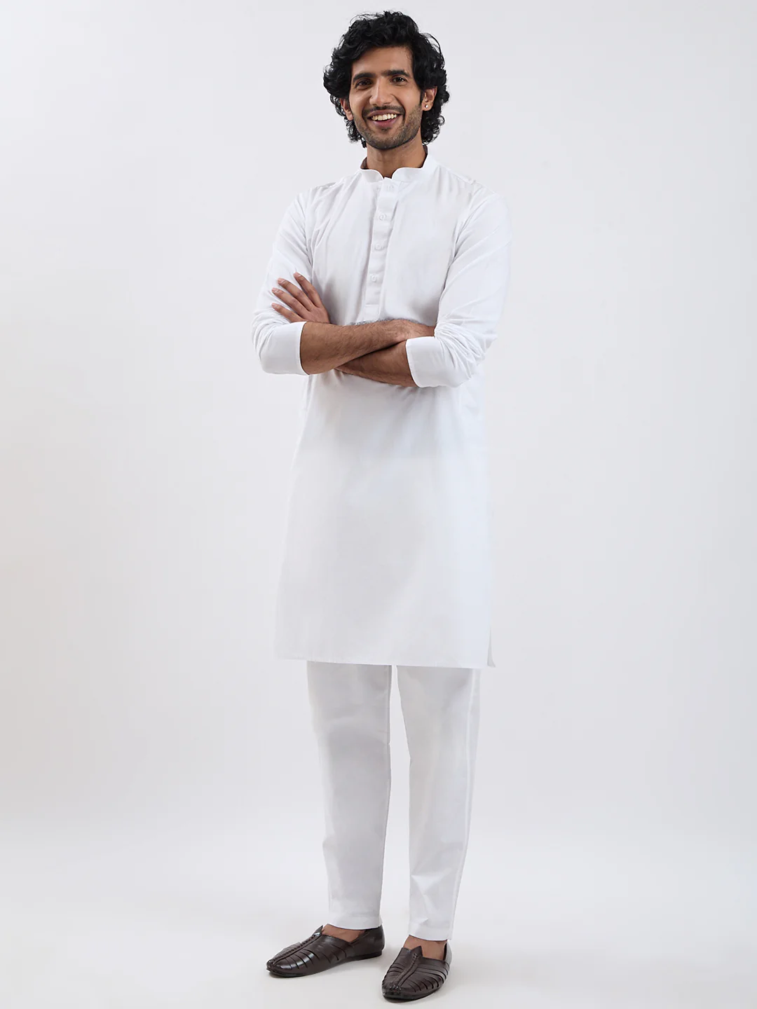 Men's Beige And White Cotton Blend Jacket, Kurta And Pyjama Set - Image 7