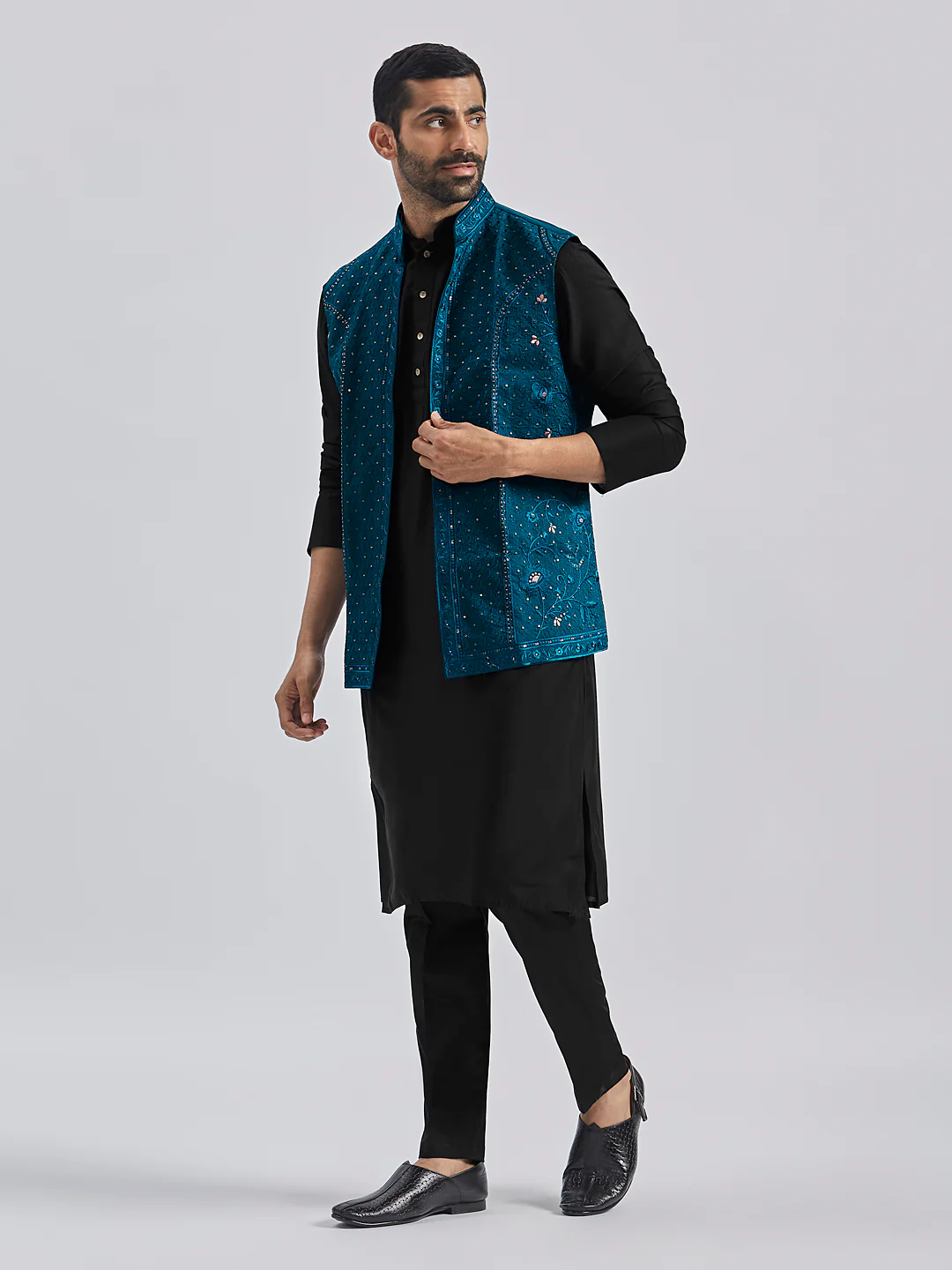 Men's Black And Turquoise Viscose Jacket, Kurta And Pyjama Set - Image 4