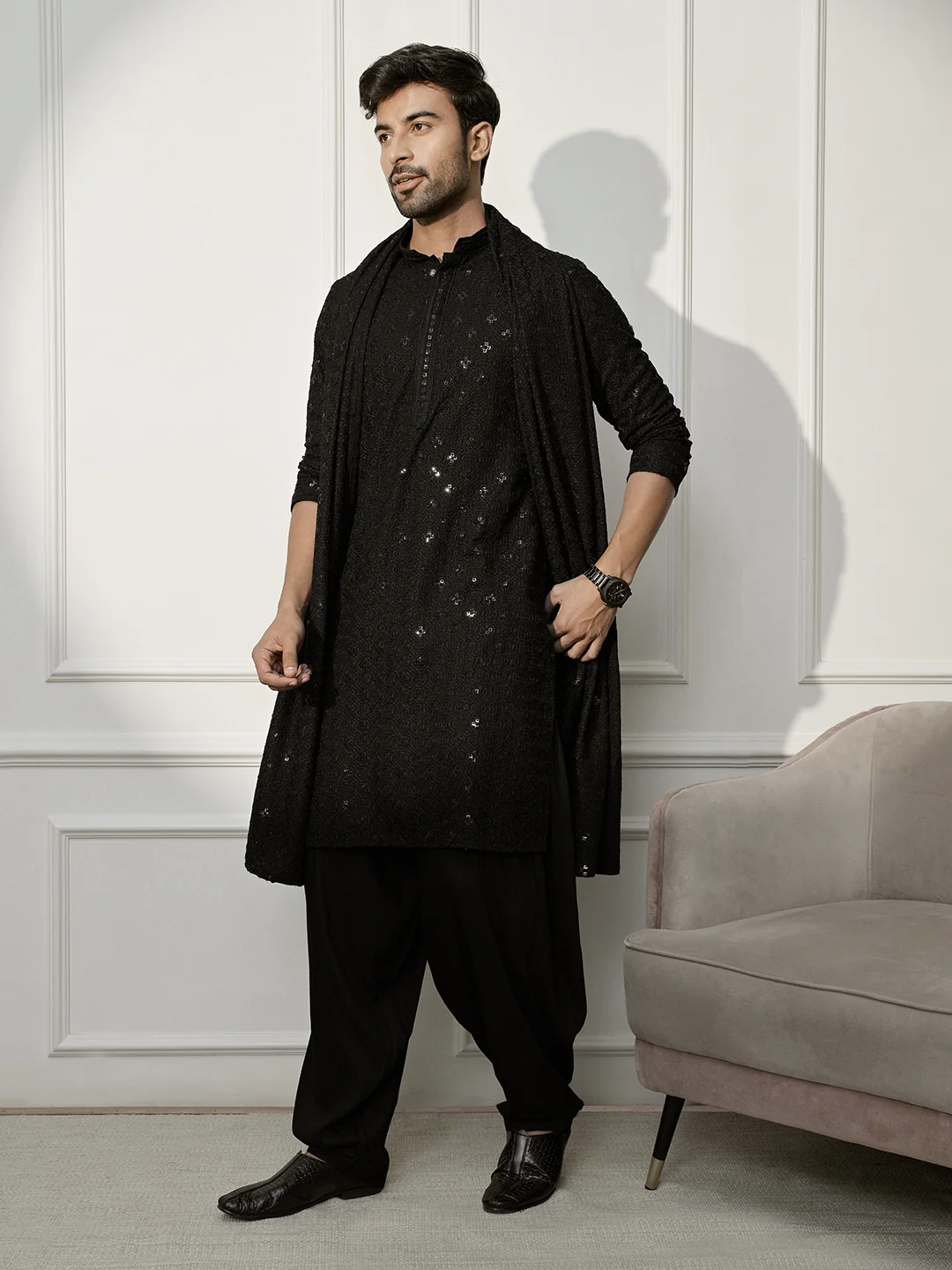 Men Black Embroidered Kurta With Patiala & Dupatta