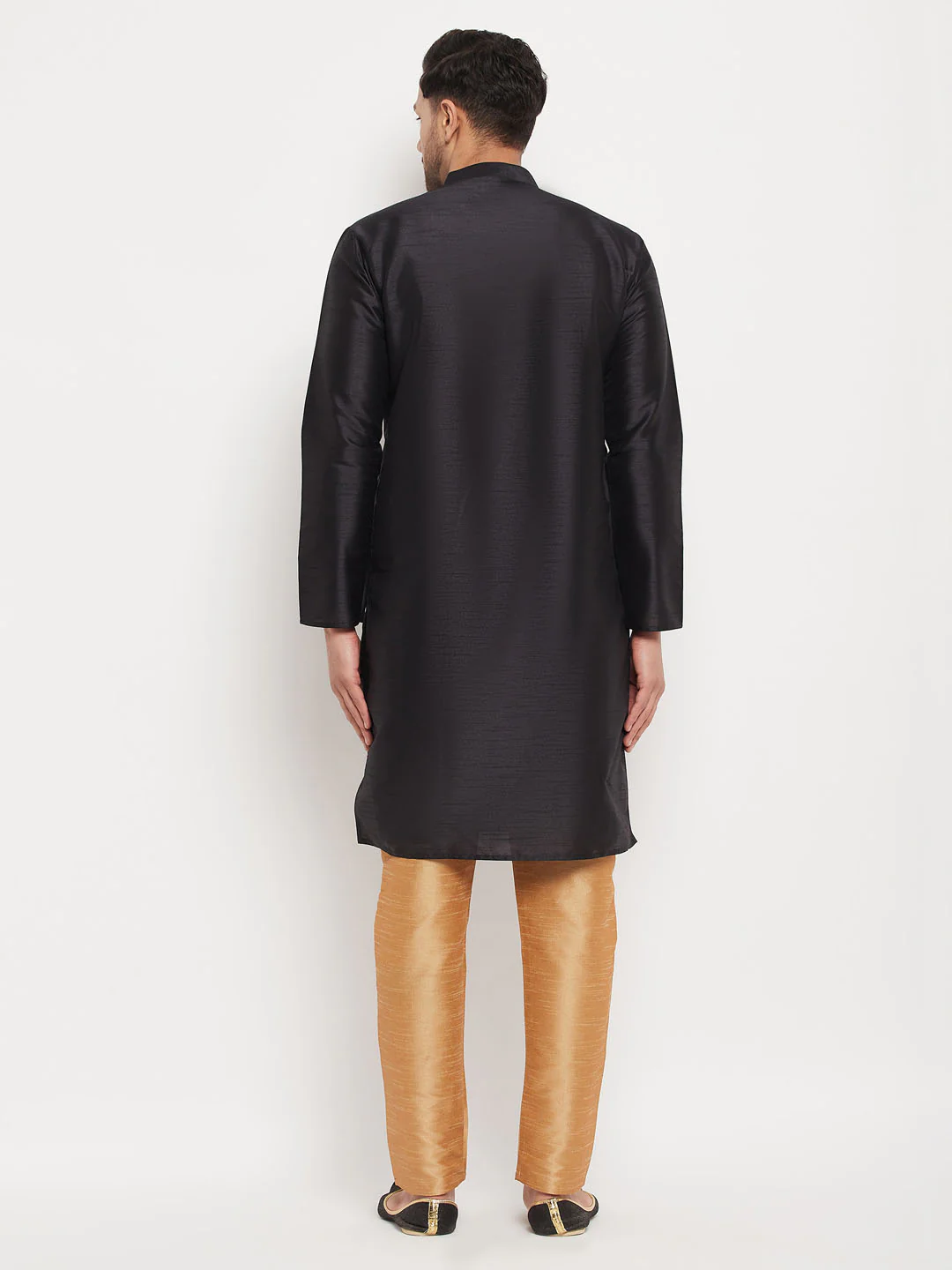 Men's Black Silk Blend Kurta And Rose Gold Pant Style Pyjama Set - Image 3