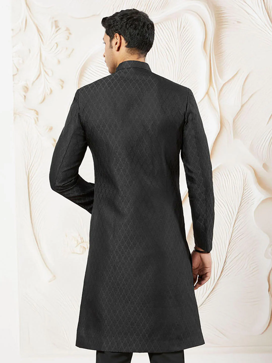 Men's Black Silk Blend Sherwani And Pyjama Set - Image 4