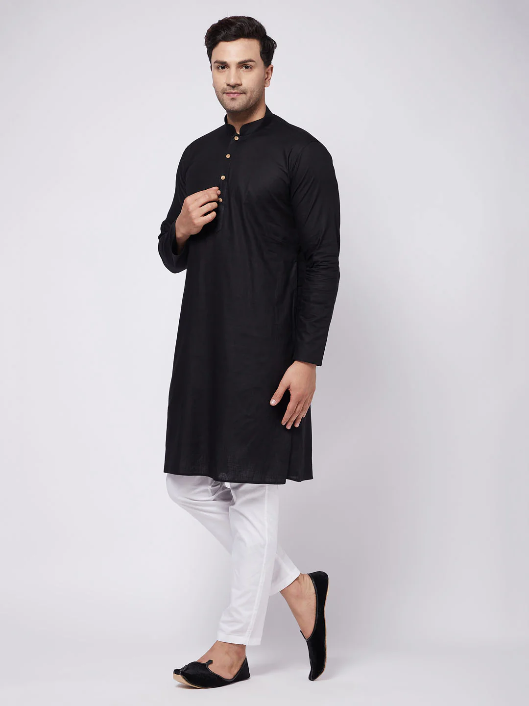 Men's Black Solid Cotton Blend Kurta & White Solid Cotton Pant Set - Image 2