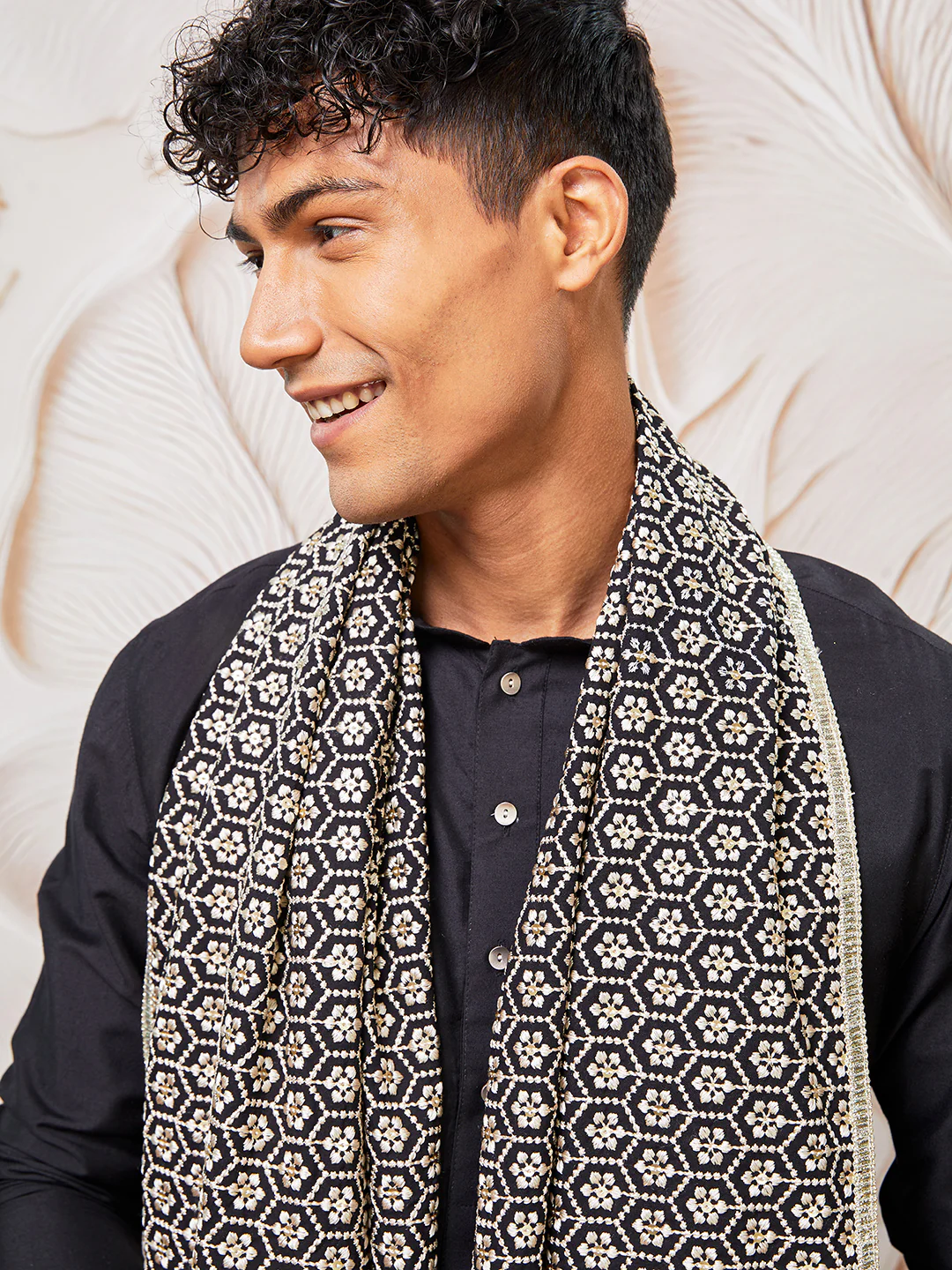 Men's Black Viscose Kurta, Pyjama And Dupatta Set - Image 3